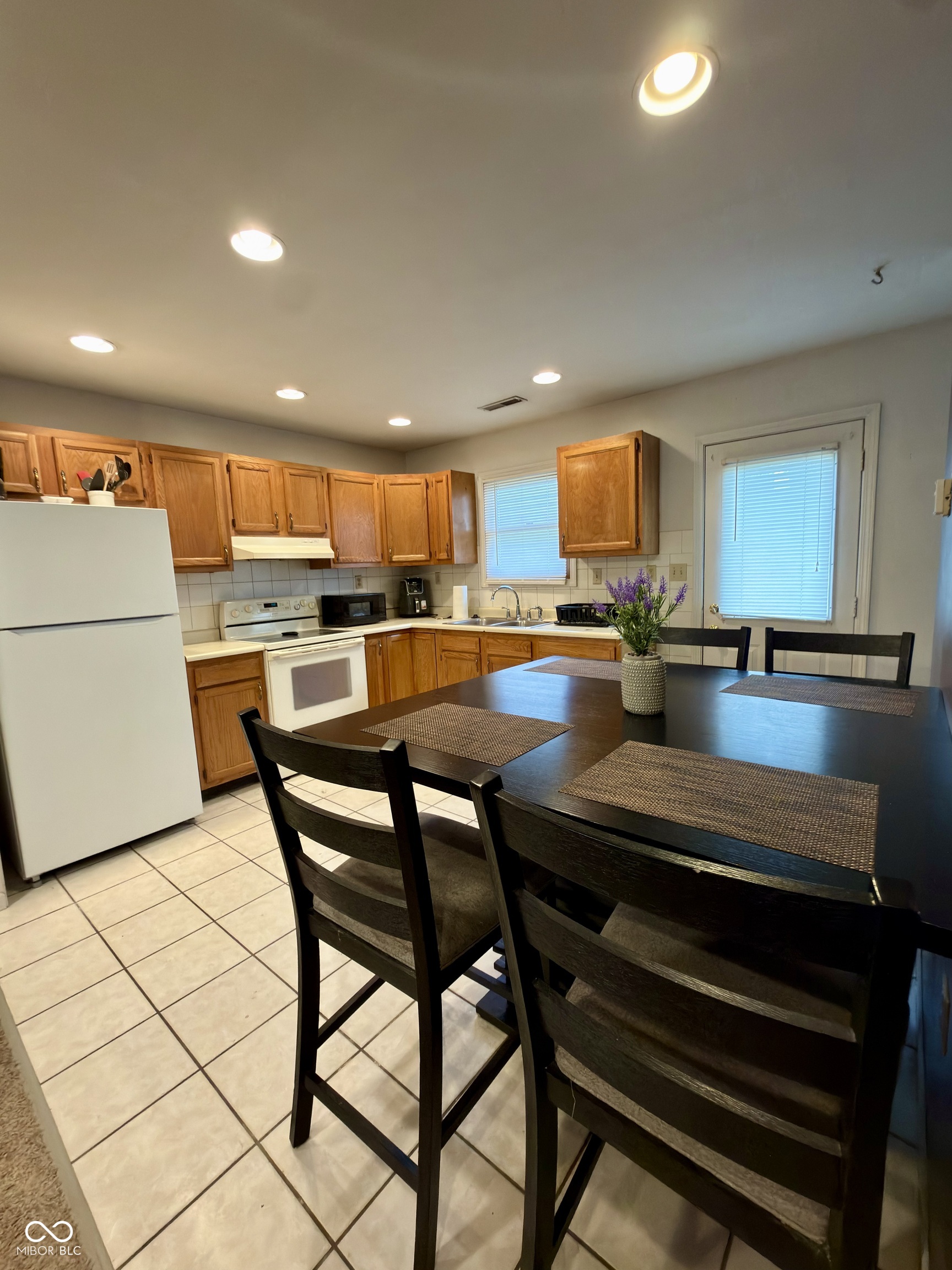 600 N Grant Street, Edinburgh, IN, 46124 photo 5 of 12