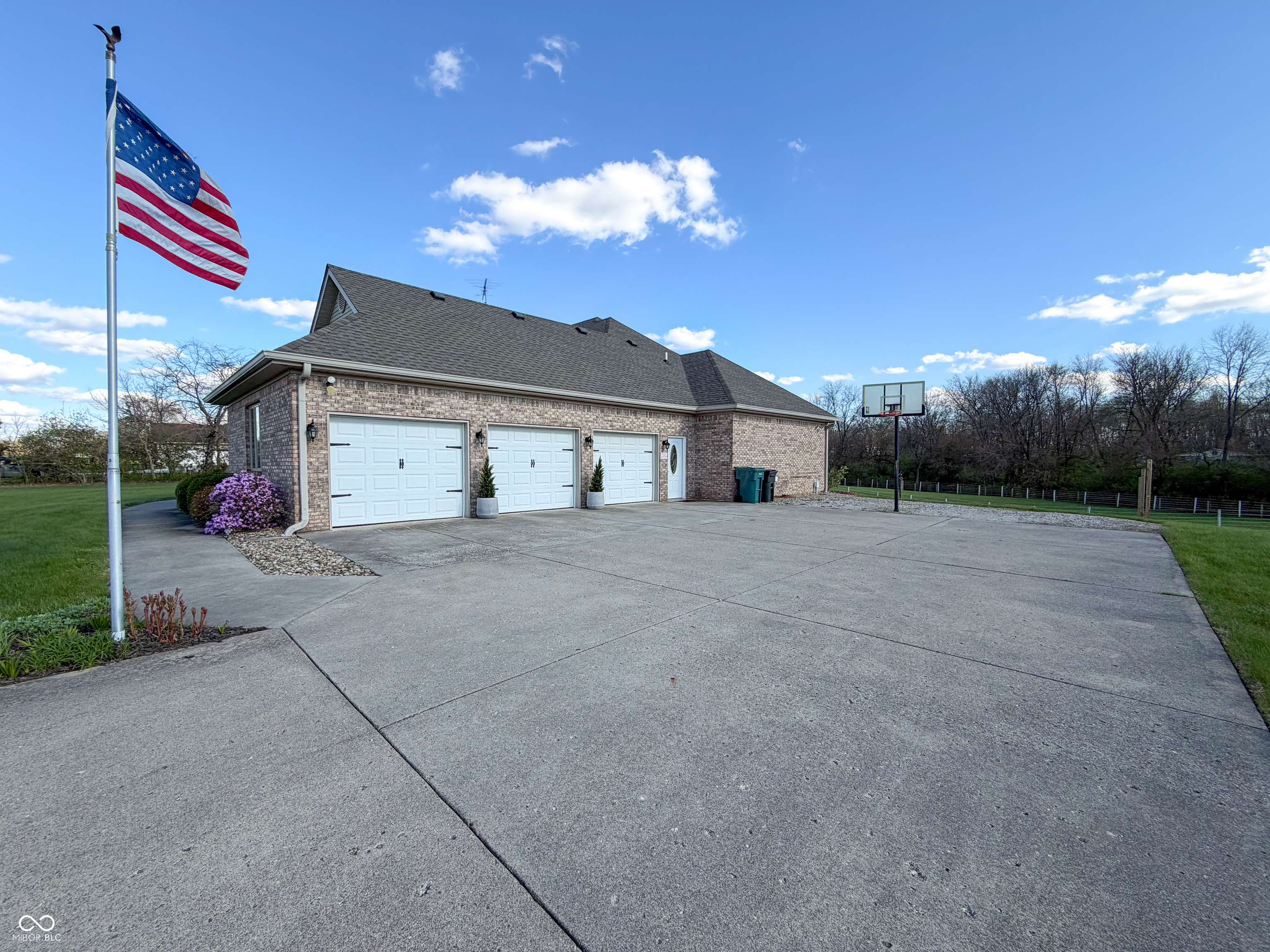 3861 E 300 N, Crawfordsville, IN, 47933 photo 5 of 66