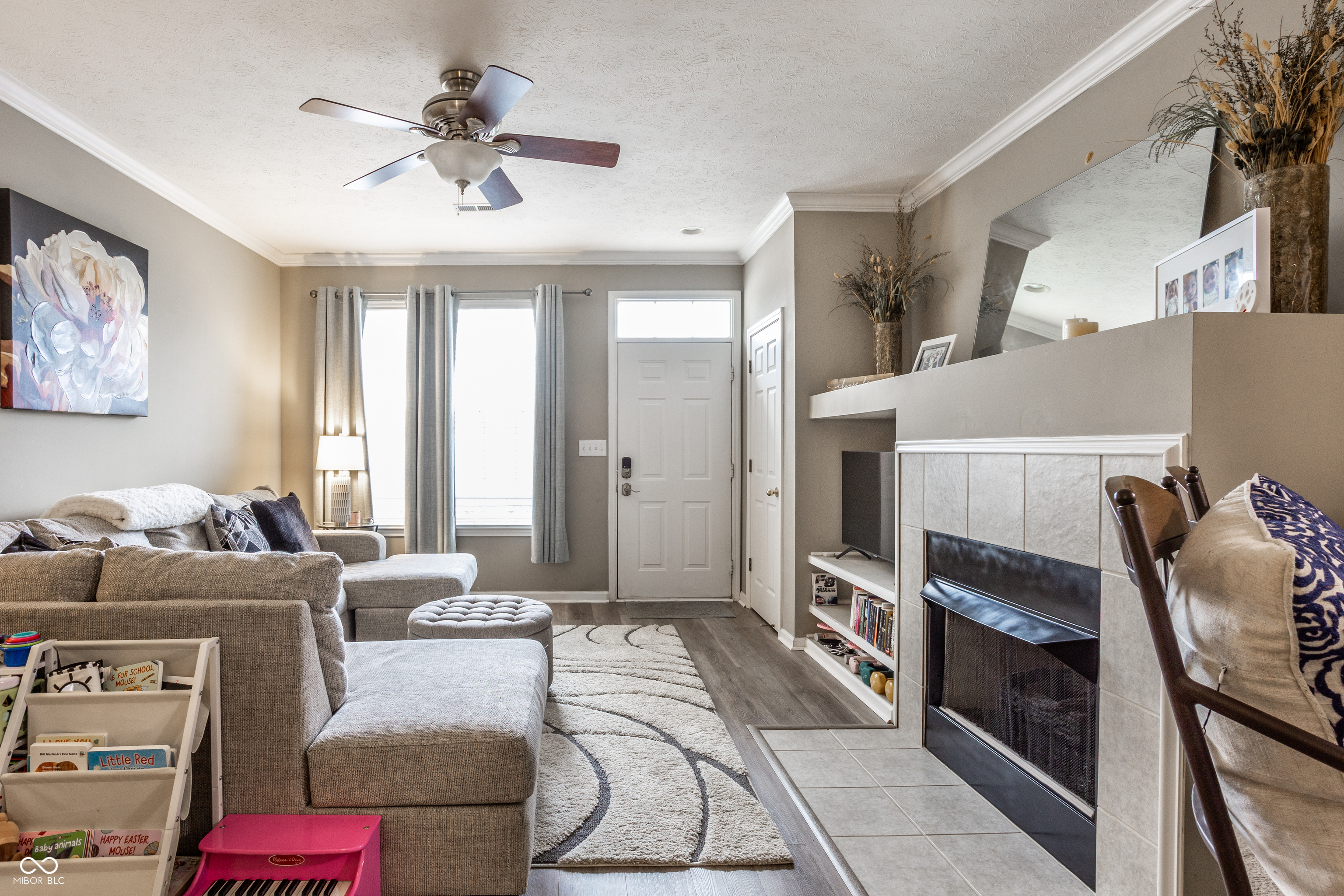 9509 Brightwell Drive, Indianapolis, IN, 46260 photo 5 of 28