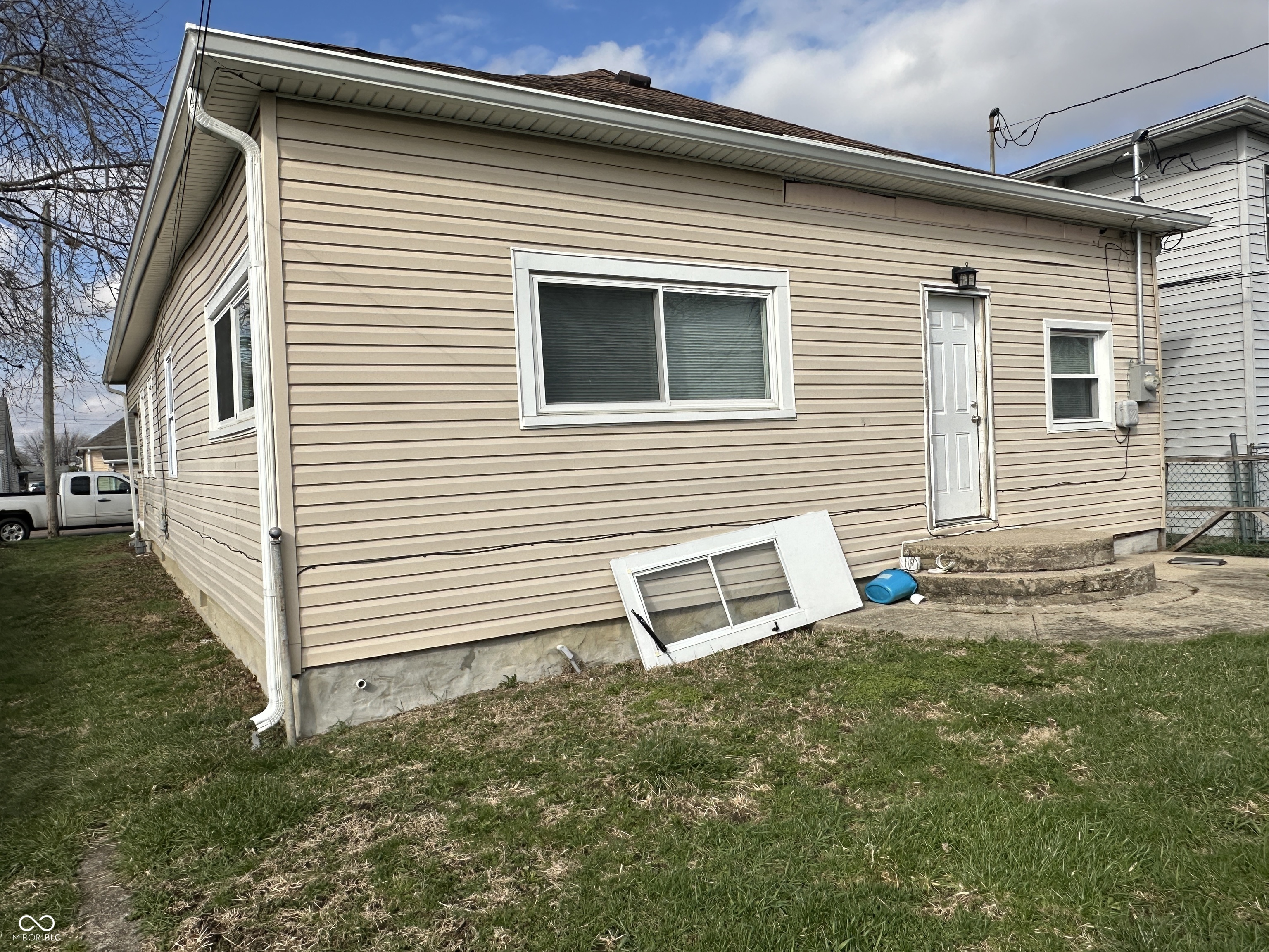 1619 P Avenue, New Castle, IN, 47362 photo 5 of 24