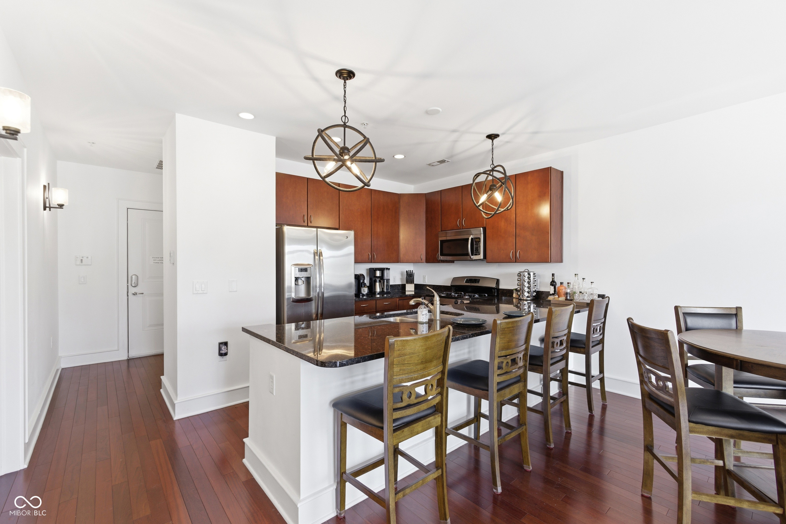 802 N Meridian Street #UNIT 204, Indianapolis, IN, 46204 photo 5 of 32