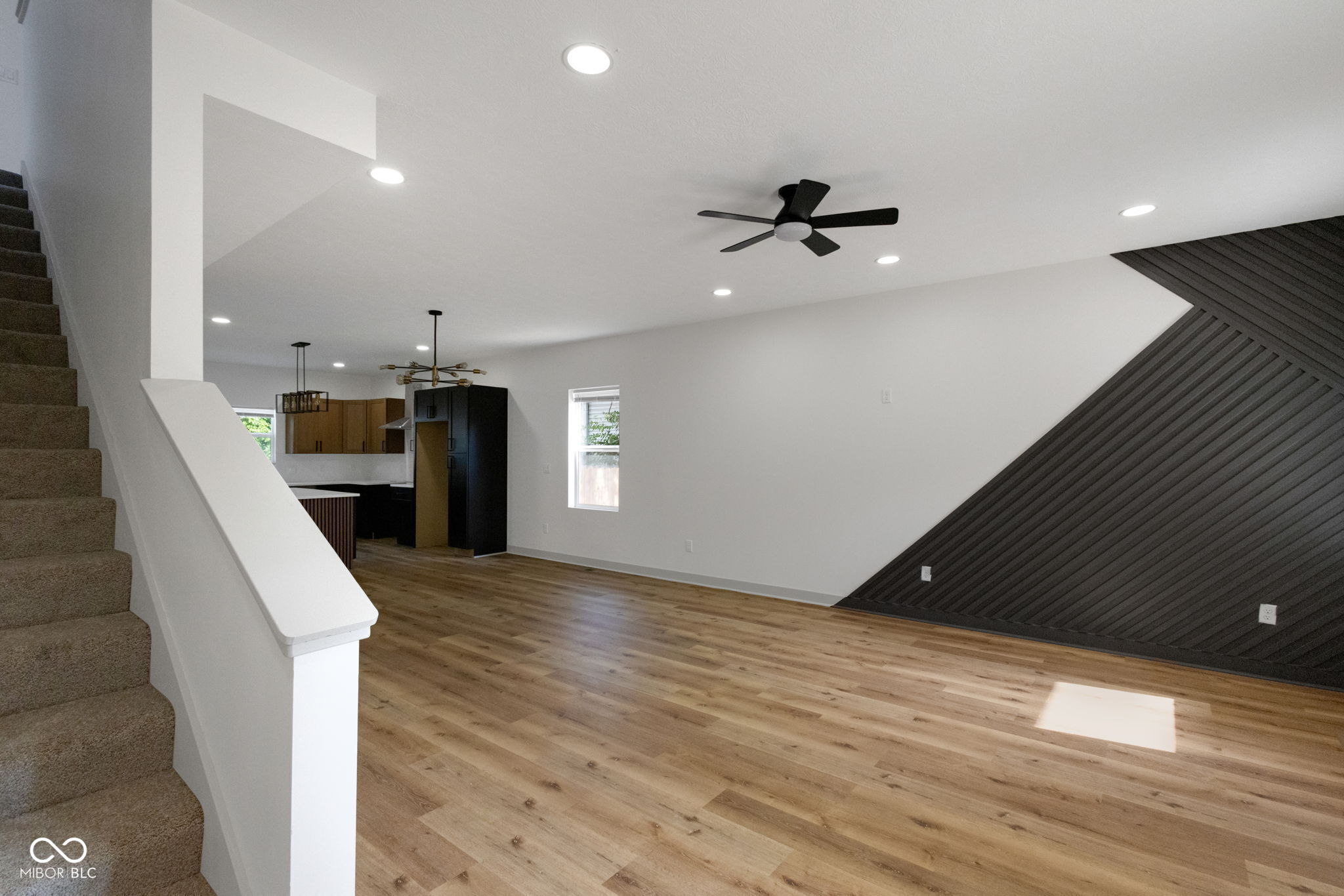 35 S Bradley Avenue, Indianapolis, IN, 46201 photo 5 of 42