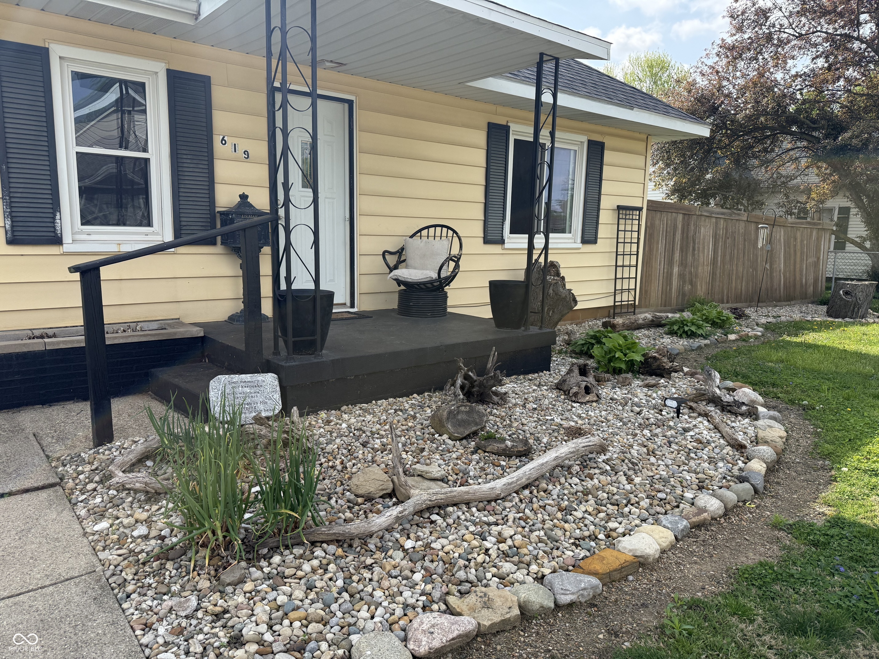 61 S West Street, Rosedale, IN, 47874 photo 5 of 18