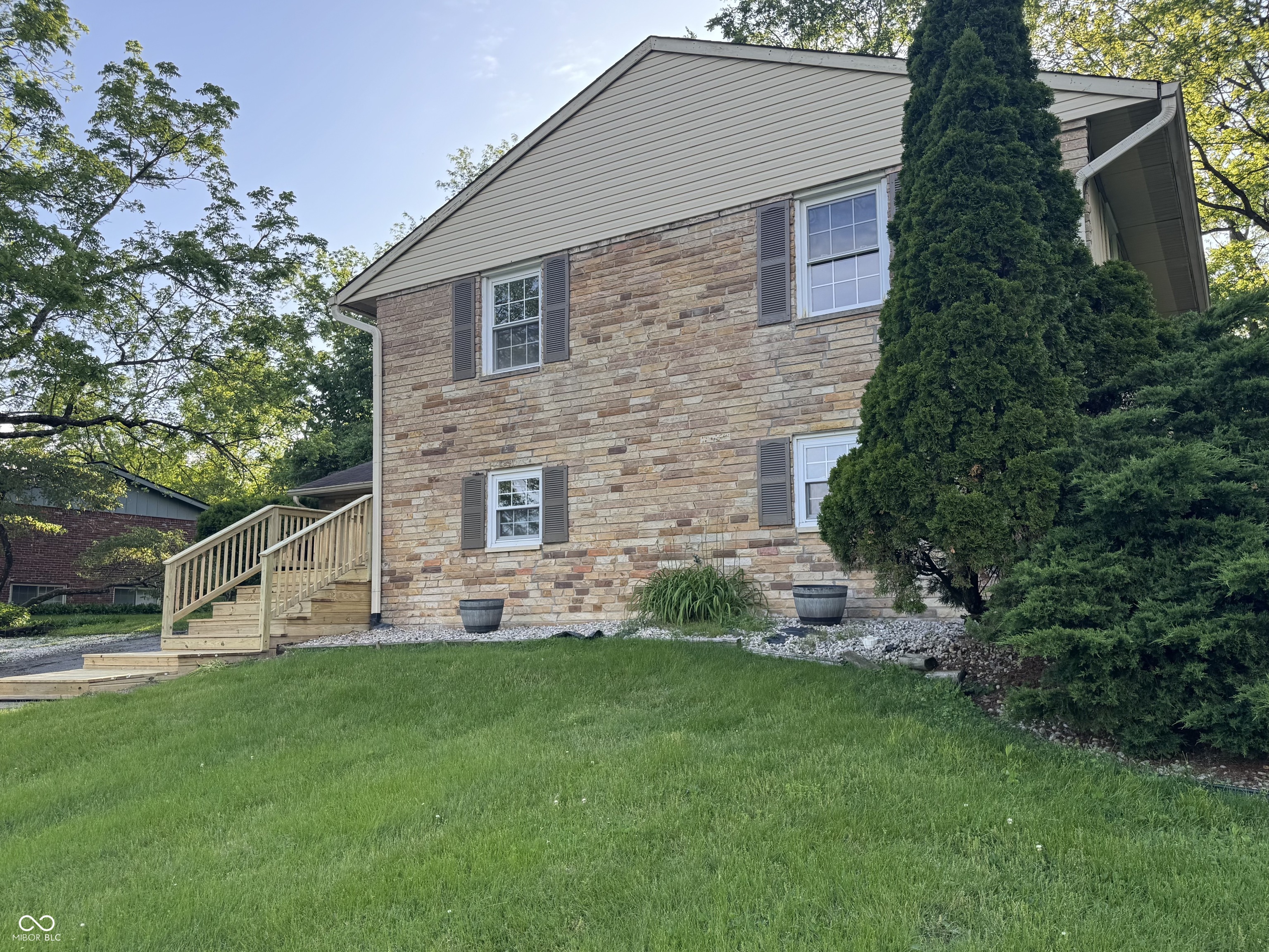 6824 Sargent Road, Indianapolis, IN, 46256 photo 5 of 42