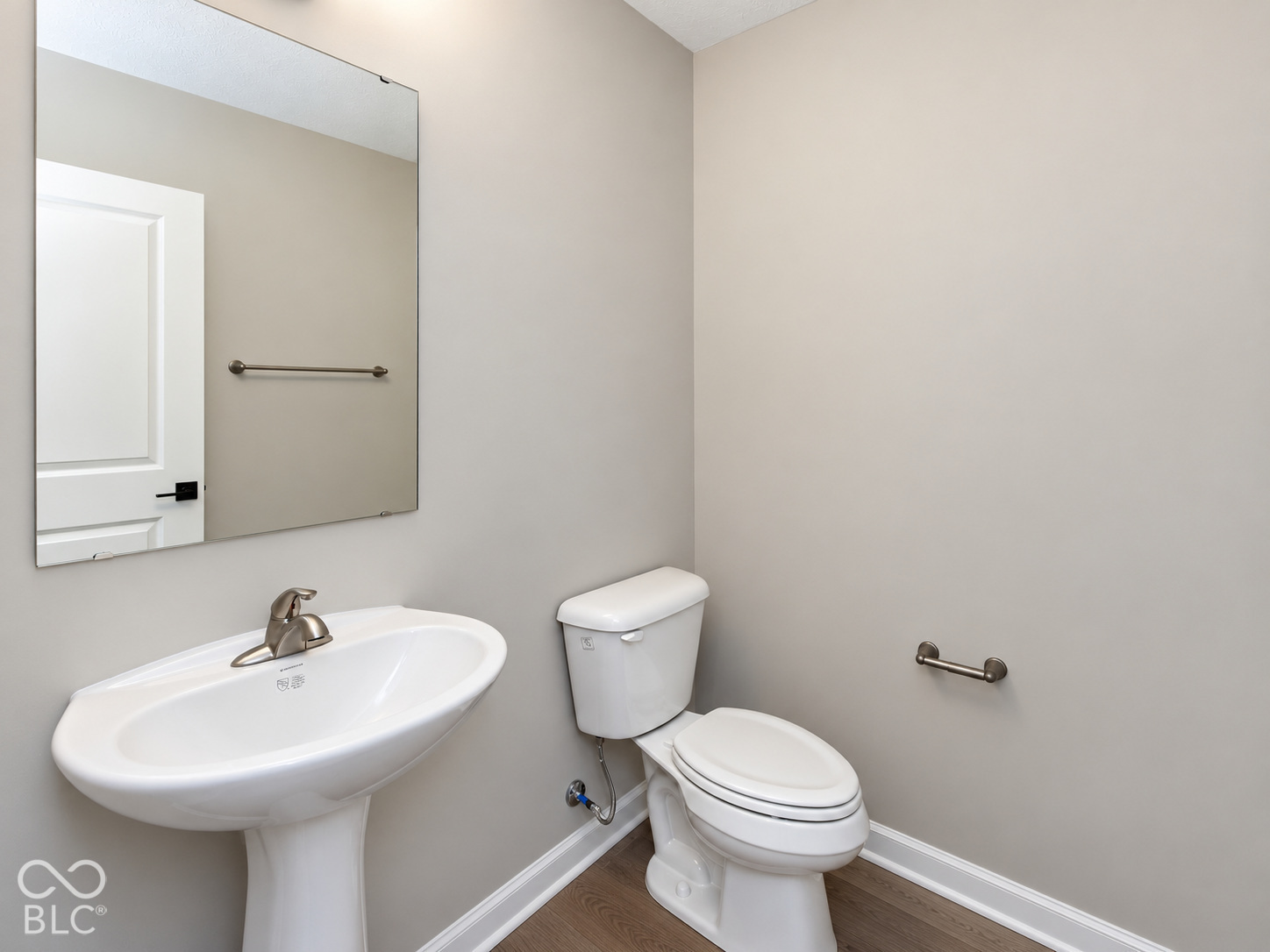 5740 Birtz Road, Indianapolis, IN, 46216 photo 5 of 14