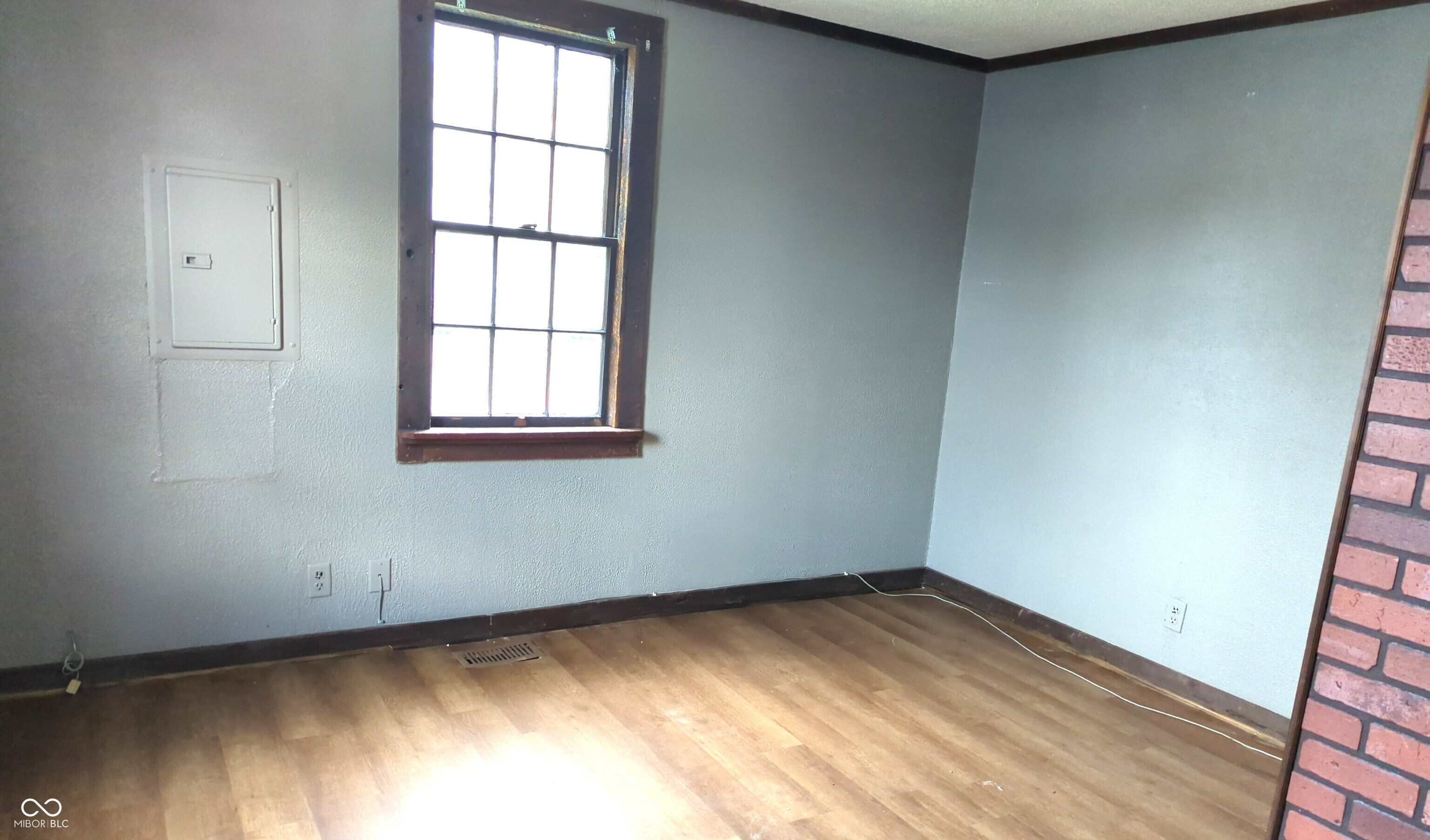 814 N West Street, Alexandria, IN, 46001 photo 5 of 11