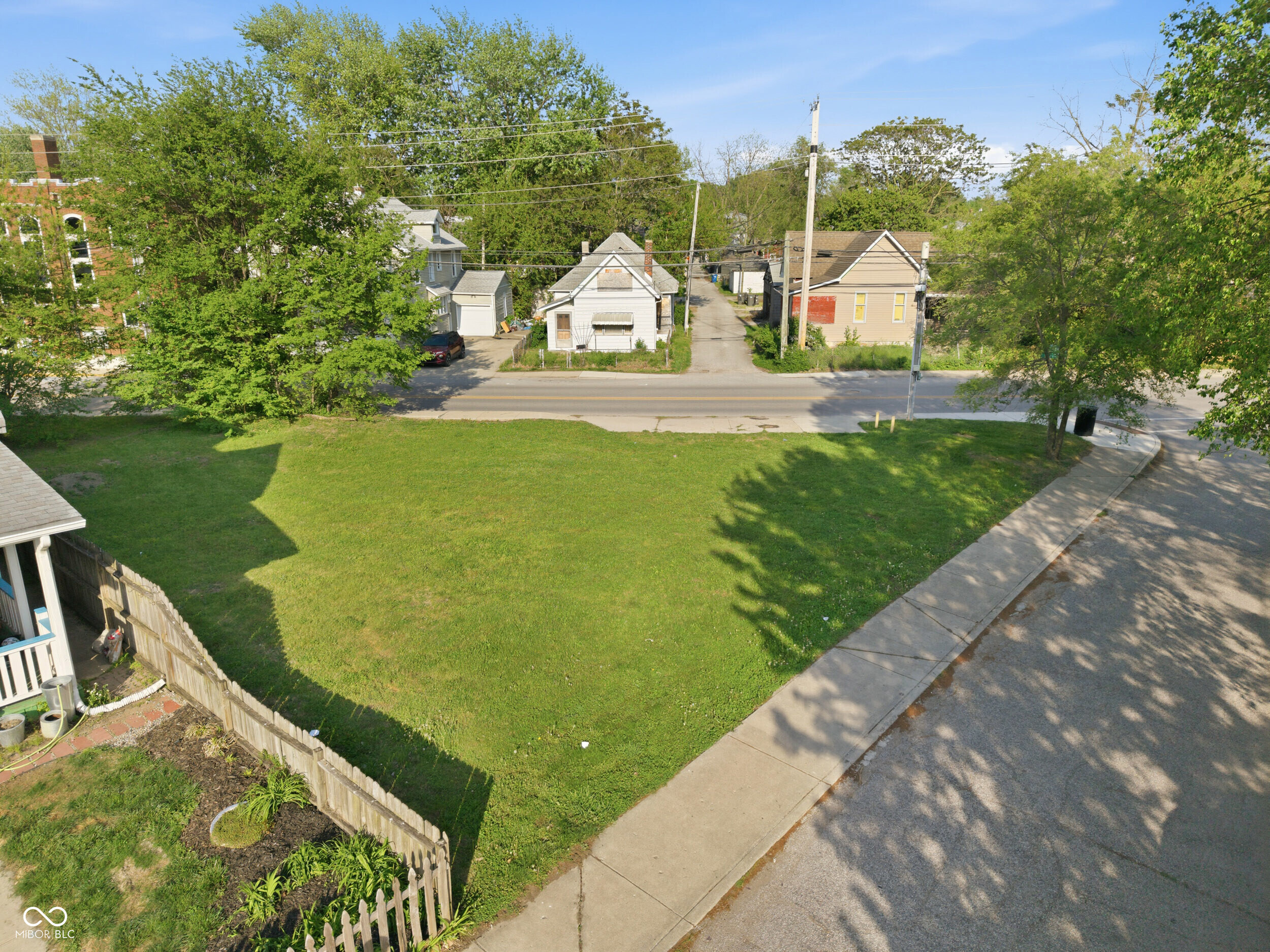 828 Shelby Street, Indianapolis, IN, 46203 photo 5 of 12