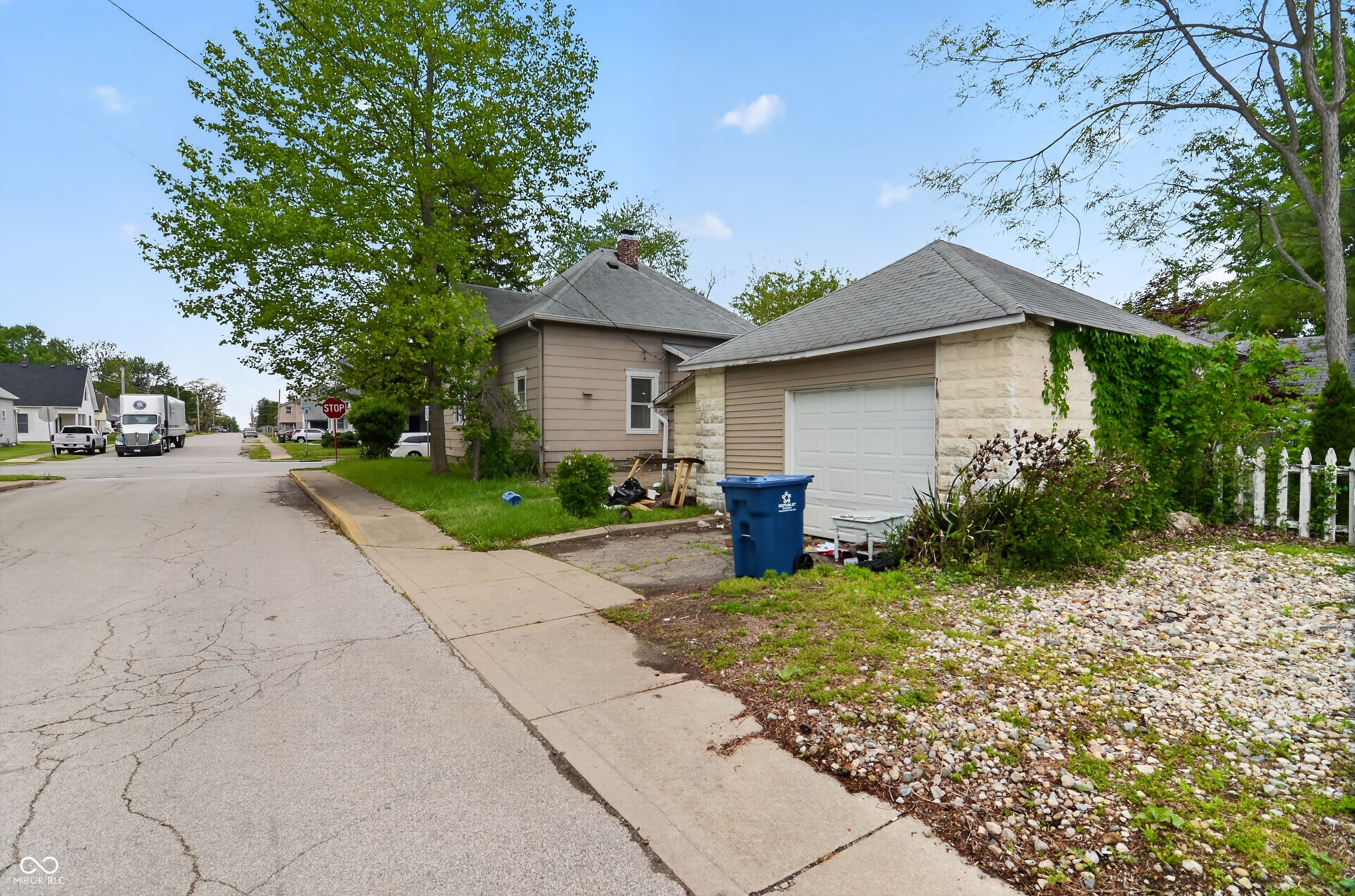 225 S State Street, Greenfield, IN, 46140 photo 5 of 31