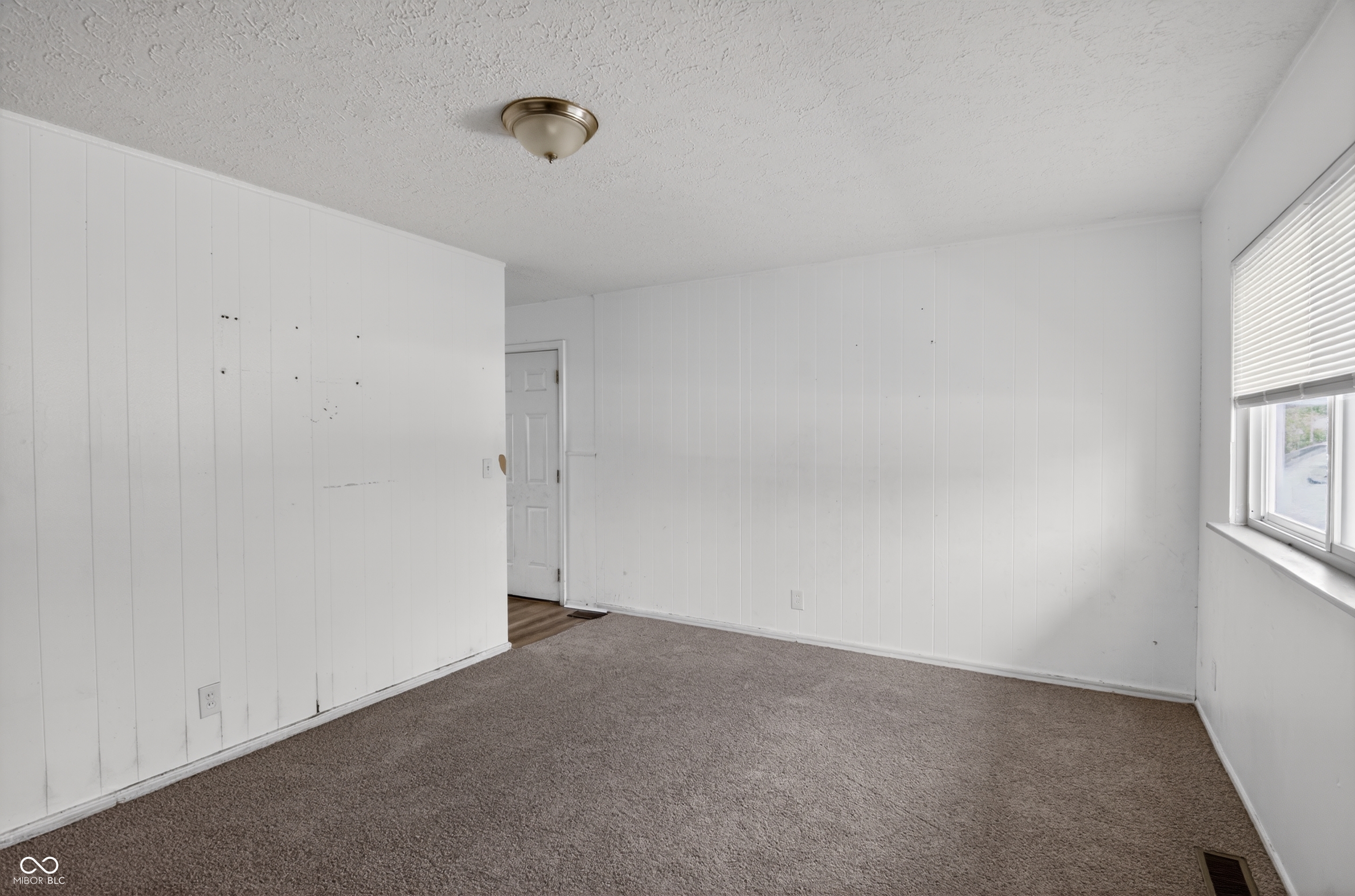 3302 Wellington Avenue, Indianapolis, IN, 46226 photo 5 of 23