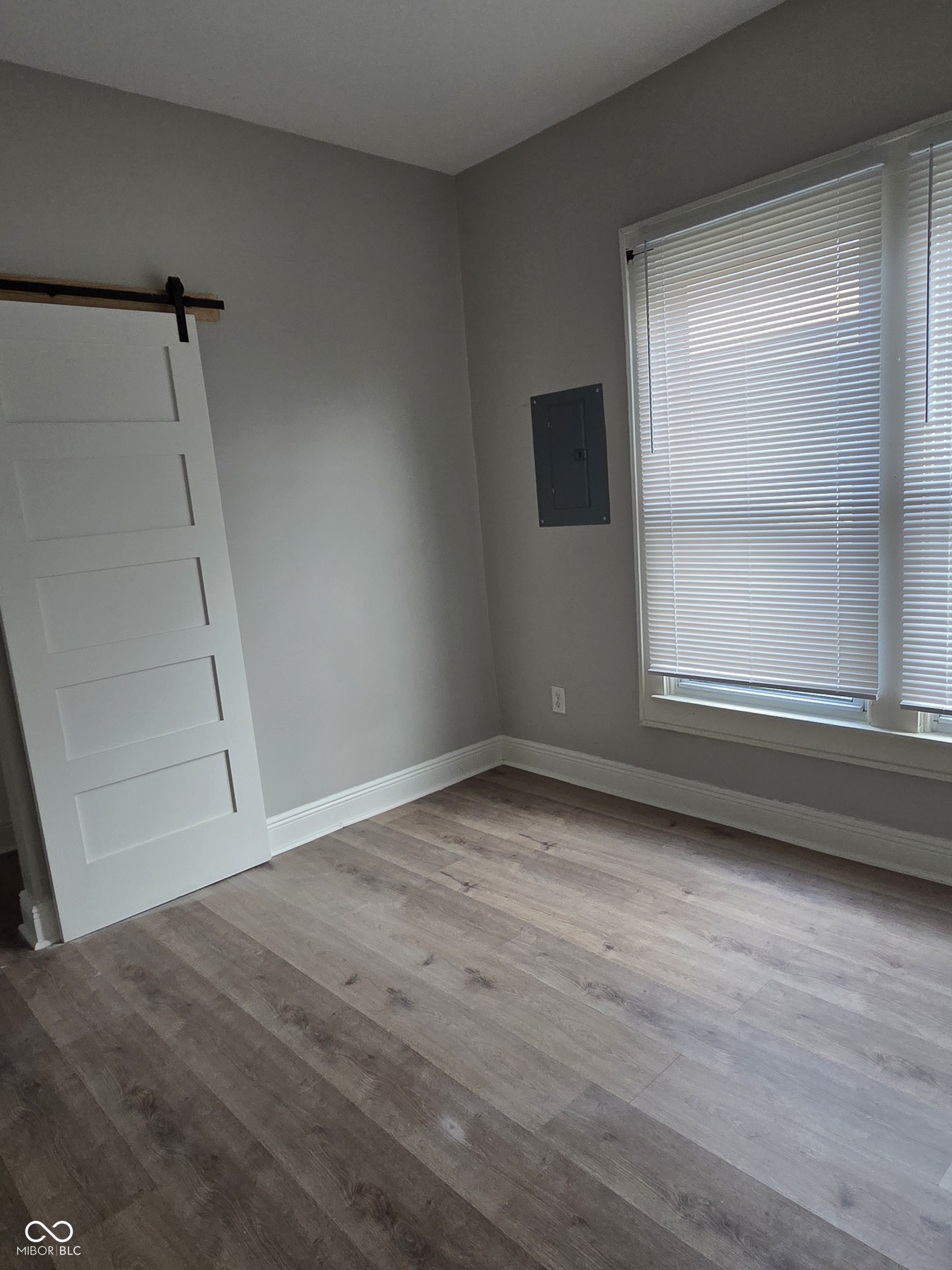 848 N Oxford Street, Indianapolis, IN, 46201 photo 5 of 20