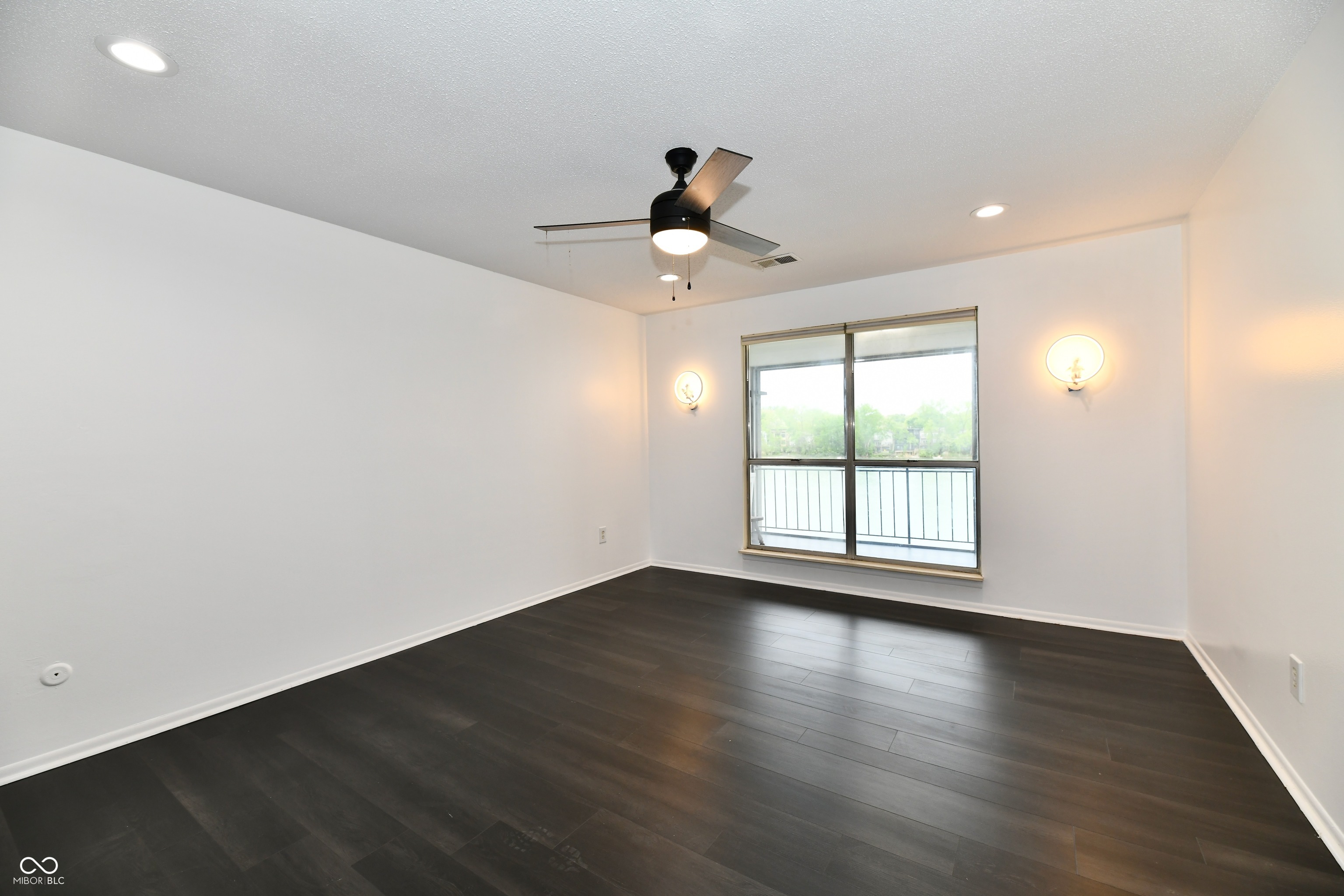 3016 Lake Shore Drive #E, Indianapolis, IN, 46205 photo 5 of 20
