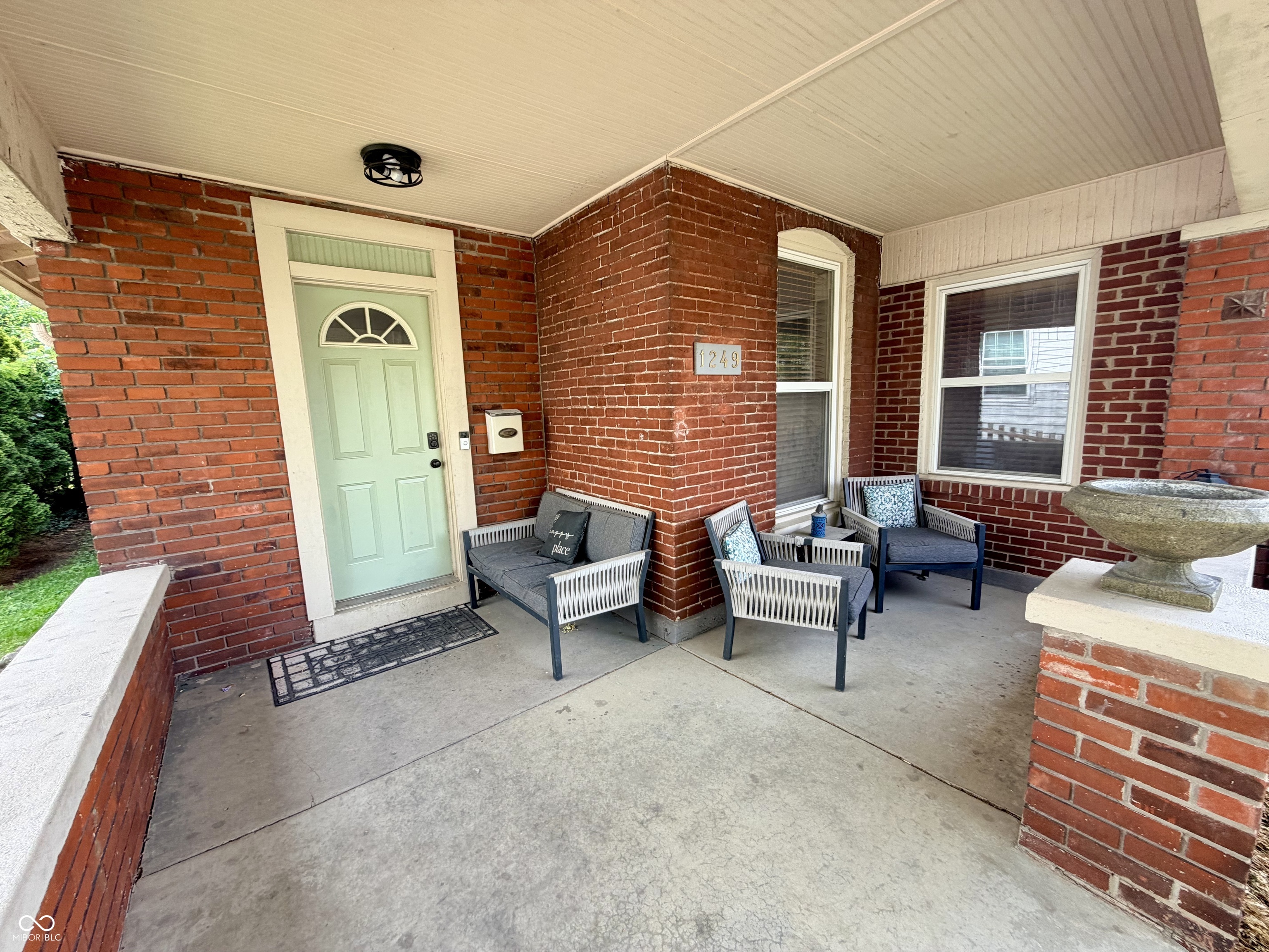 1249 Union Street, Indianapolis, IN, 46225 photo 5 of 49