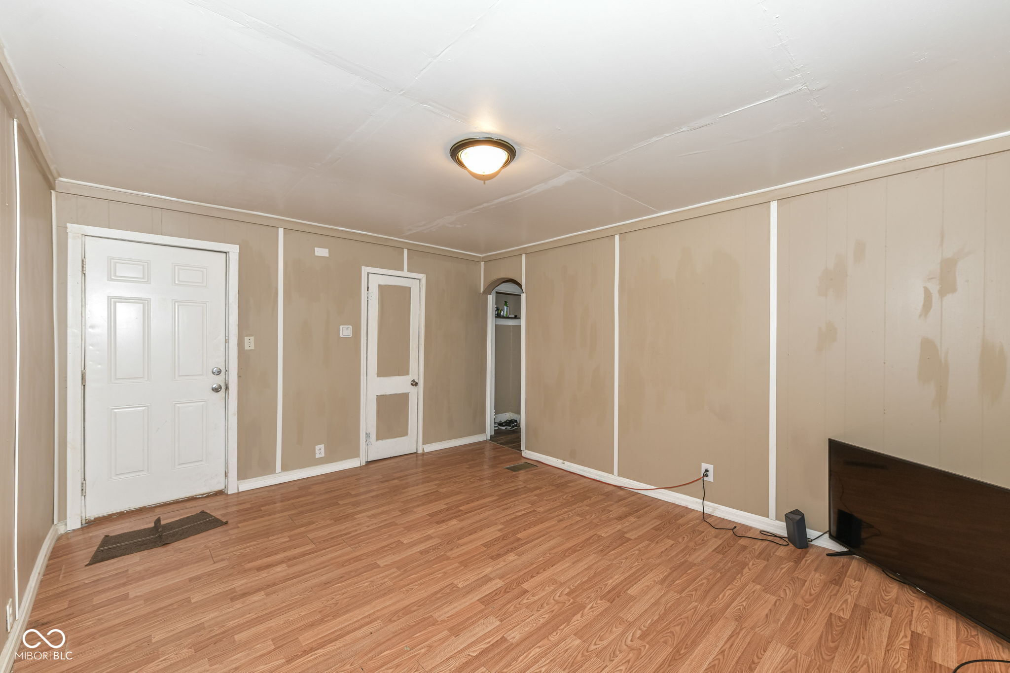 1120 E 30th Street, Anderson, IN, 46016 photo 5 of 24