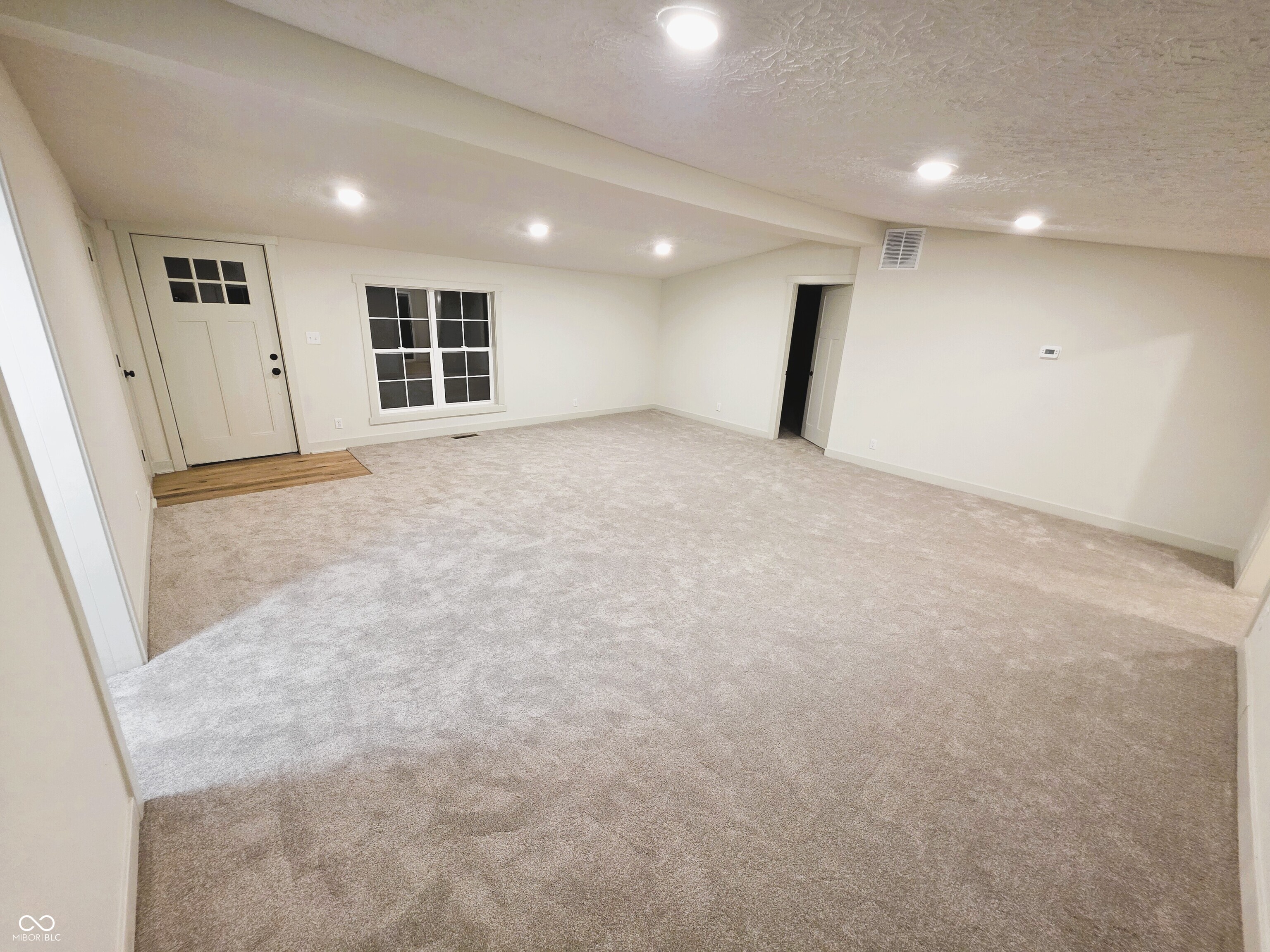 6298 S 200 W, Trafalgar, IN, 46181 photo 5 of 32
