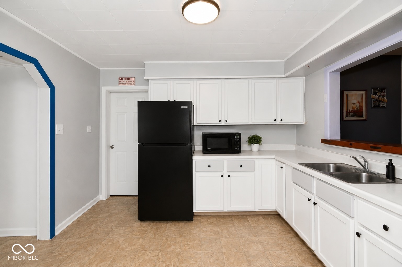 5623 E 18th Street, Indianapolis, IN, 46218 photo 5 of 33