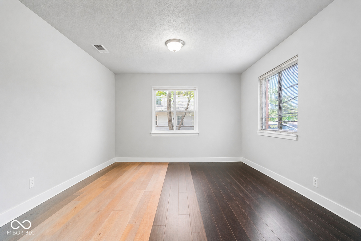 4137 Kenneth Avenue, Indianapolis, IN, 46226 photo 5 of 28