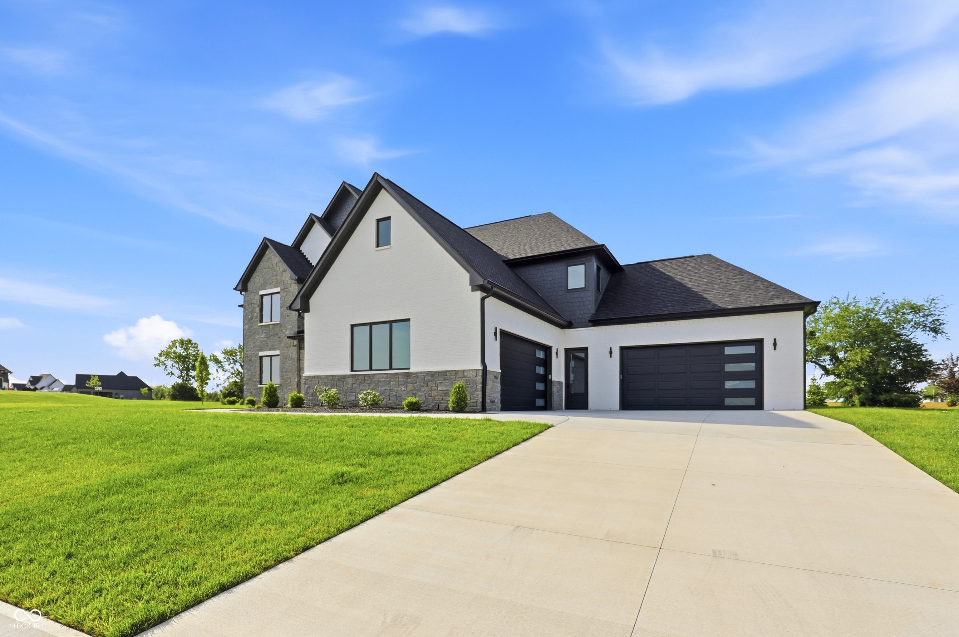 3874 Chapel Hill Court, Bargersville, IN, 46106 photo 5 of 126