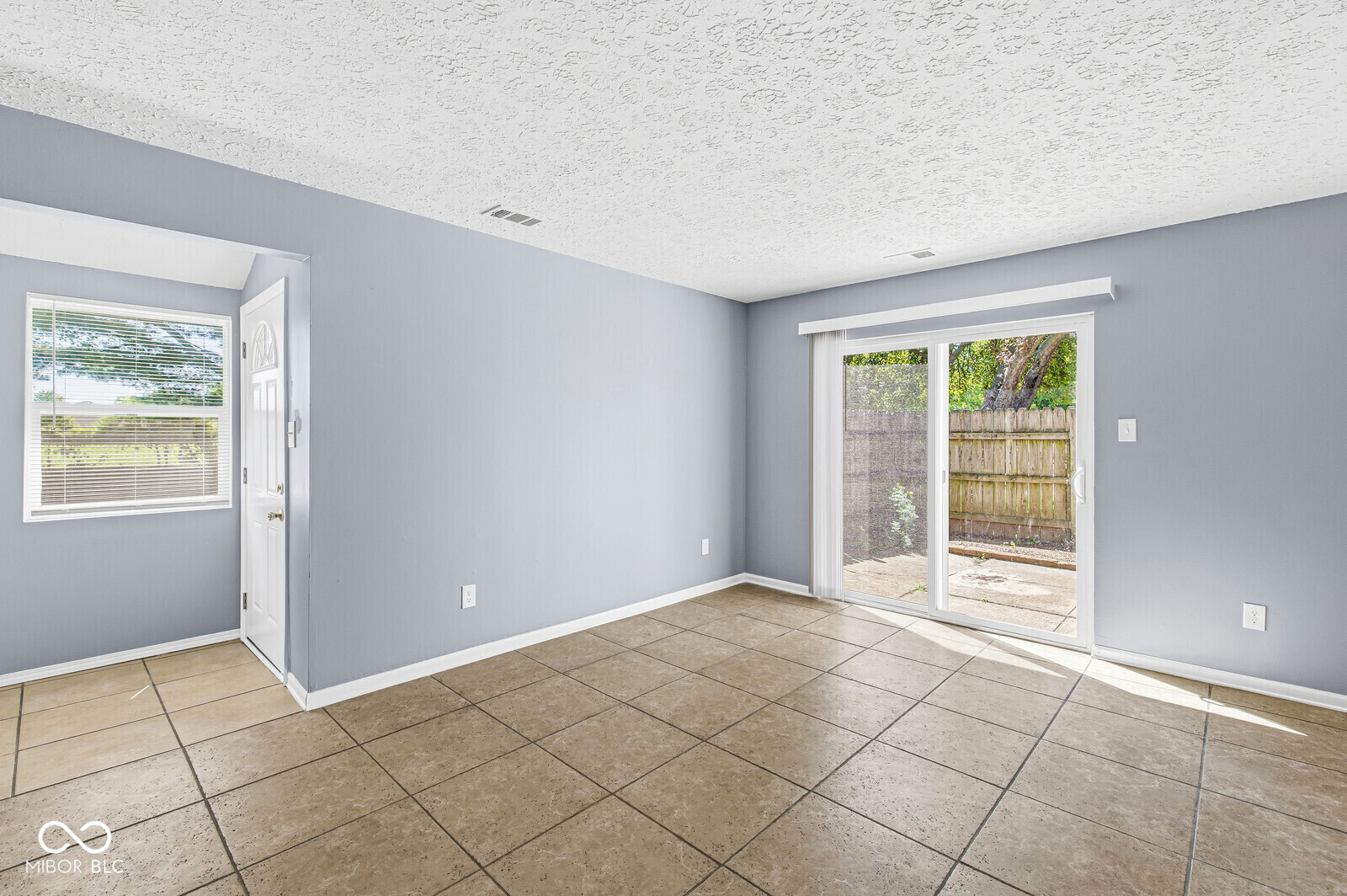 9850 Haven Court, Indianapolis, IN, 46235 photo 5 of 25