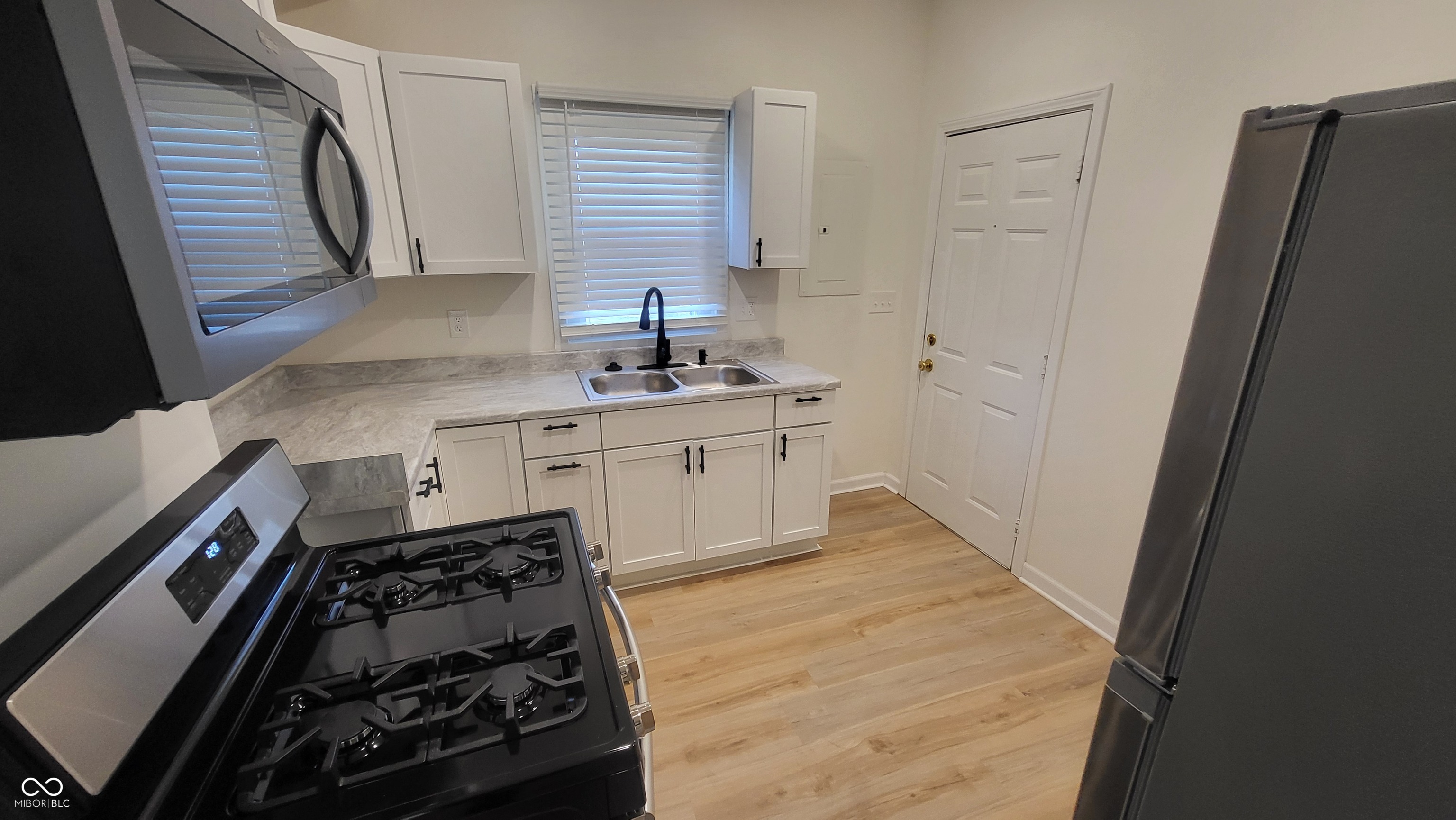 2141 Bellefontaine Street, Indianapolis, IN, 46202 photo 5 of 20