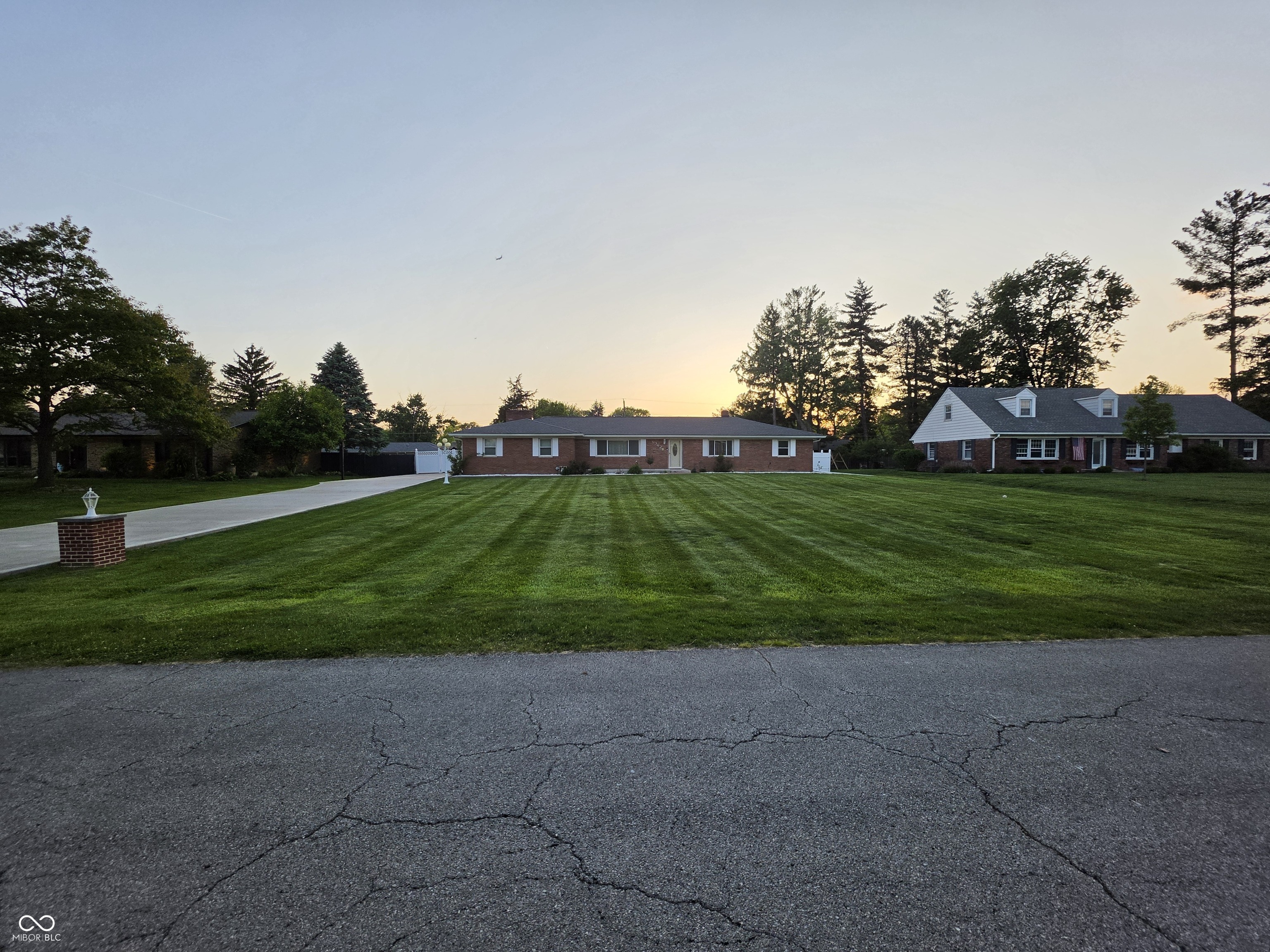 6362 Breamore Road, Indianapolis, IN, 46220 photo 5 of 32