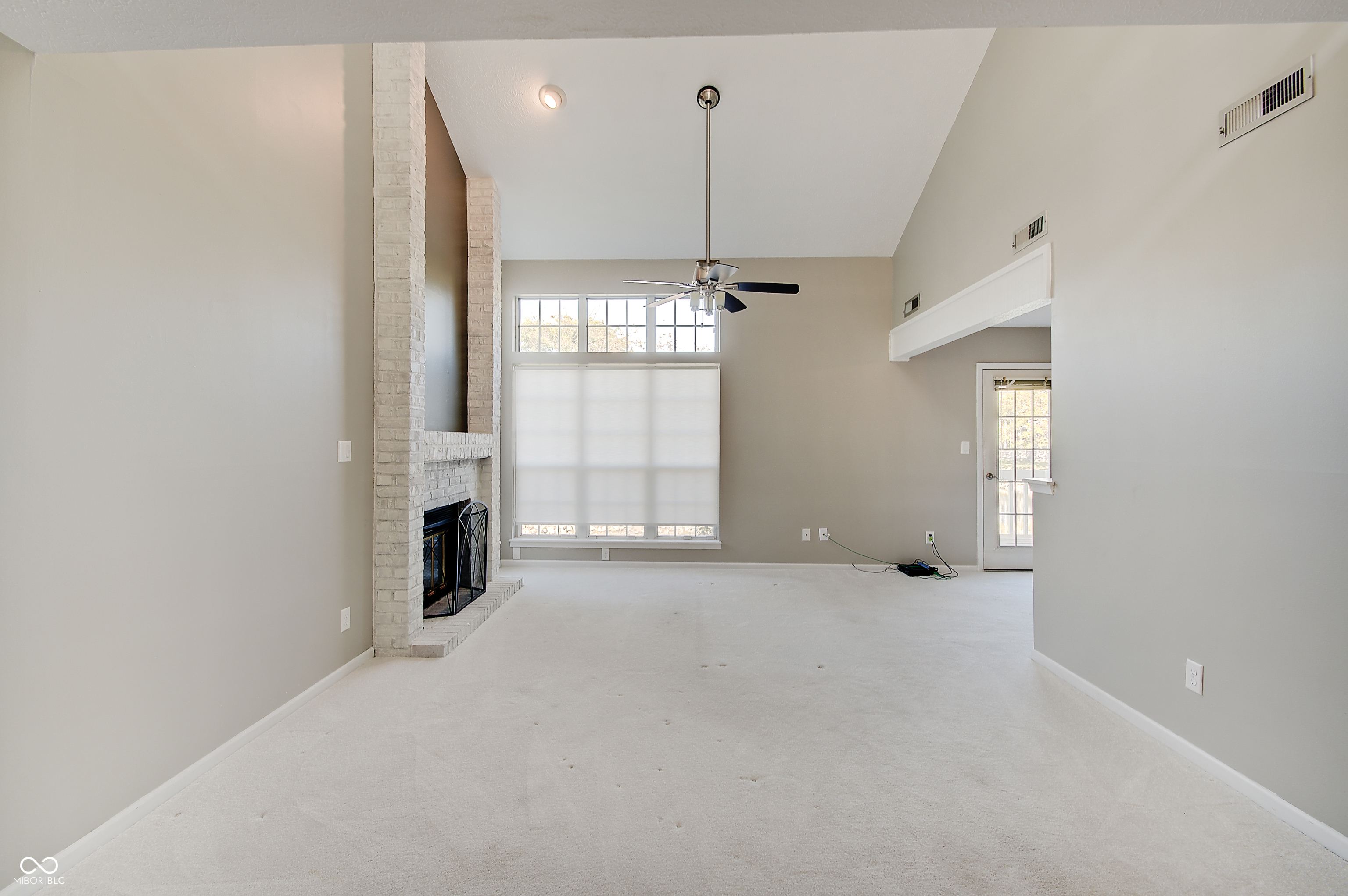 6454 Watham Court, Indianapolis, IN, 46250 photo 5 of 36