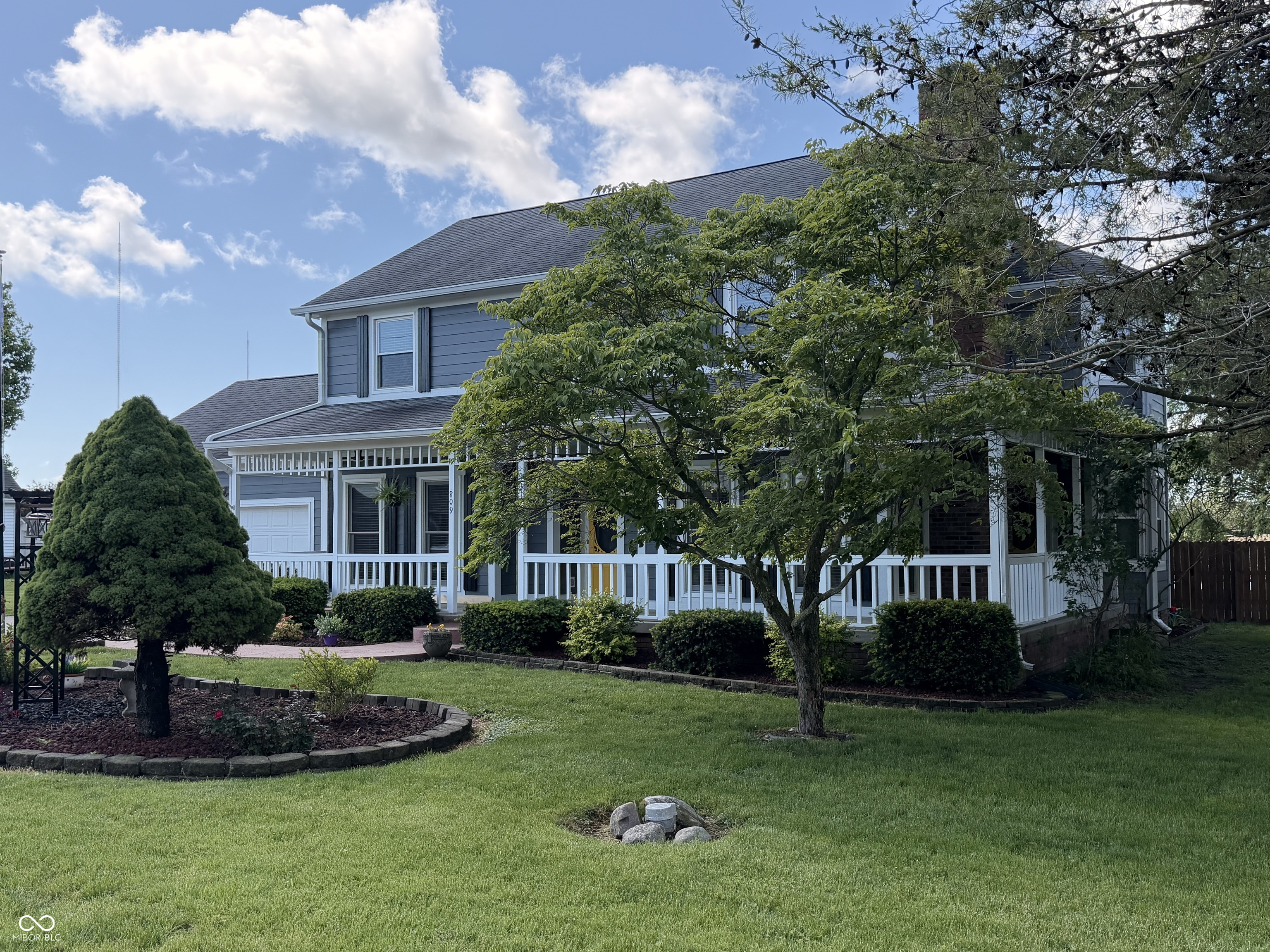 809 W Pearl Street, Trafalgar, IN, 46181 photo 5 of 69
