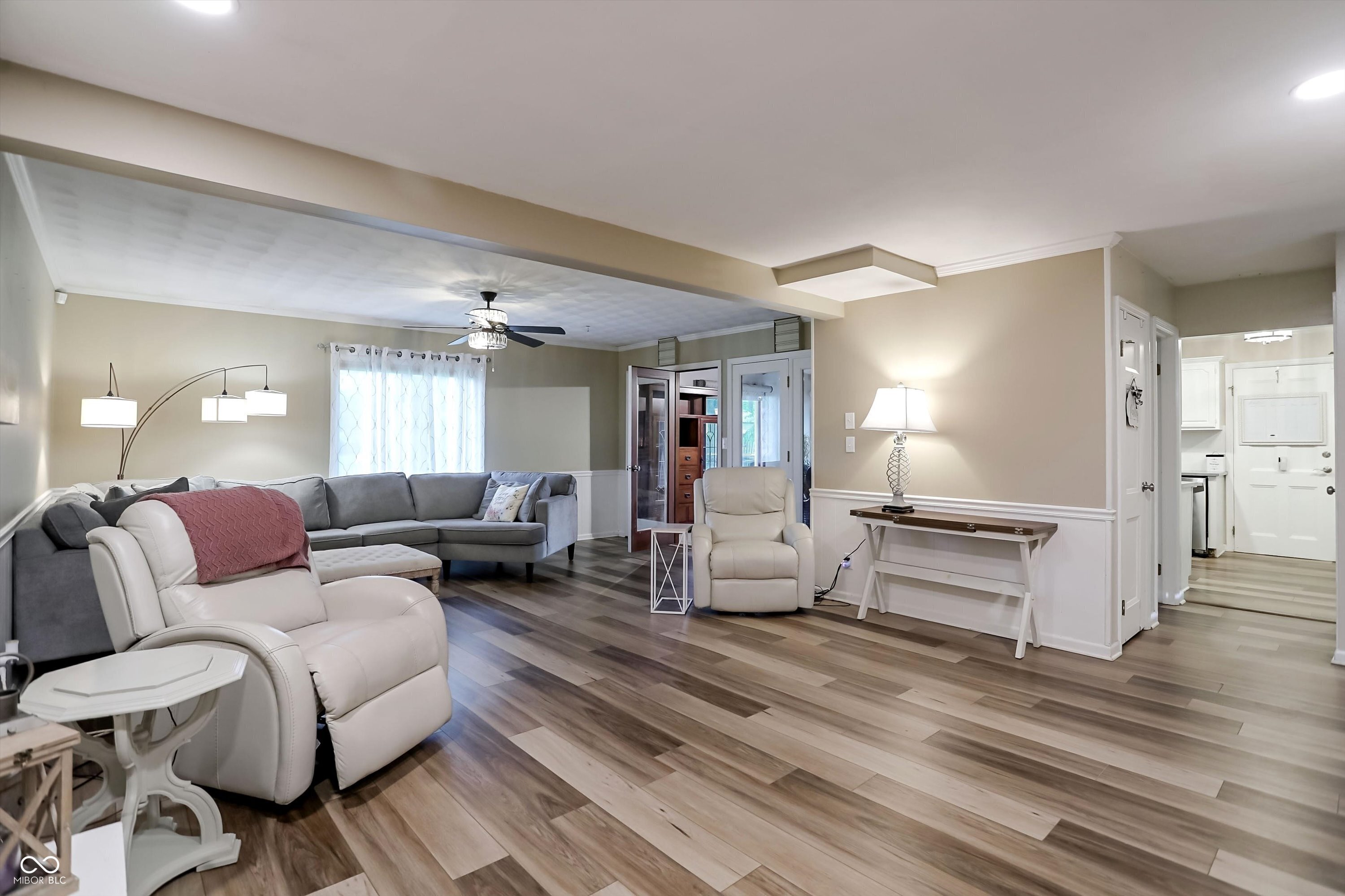 7633 Singleton Street, Indianapolis, IN, 46227 photo 5 of 39