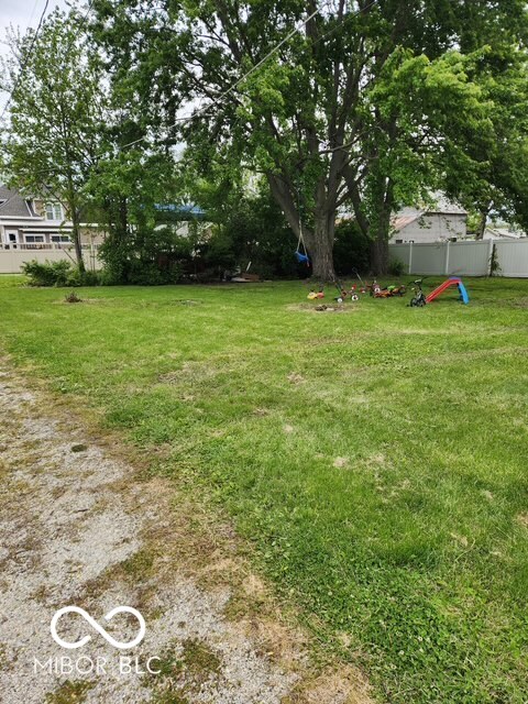 306 N Fulton Street, Parker City, IN, 47368 photo 5 of 16