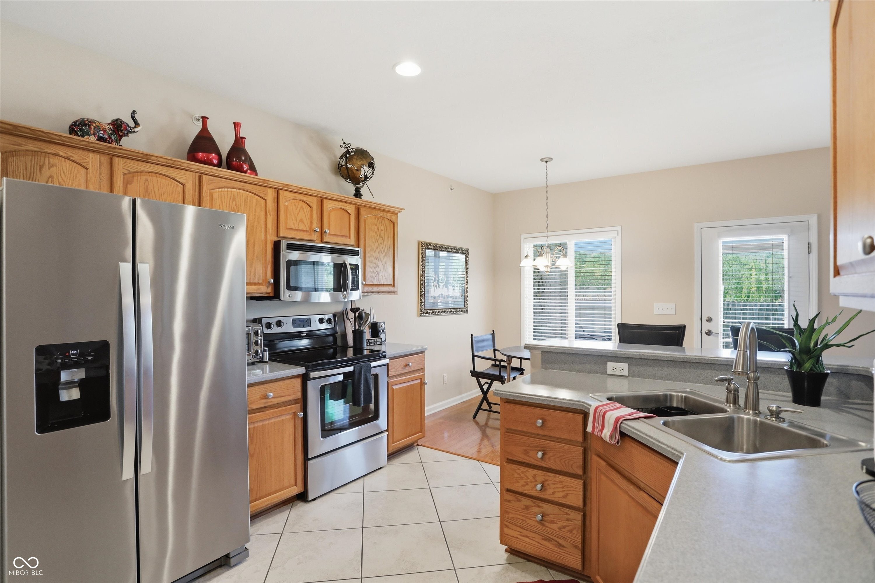 921 Hildebrand Drive, Indianapolis, IN, 46217 photo 5 of 45