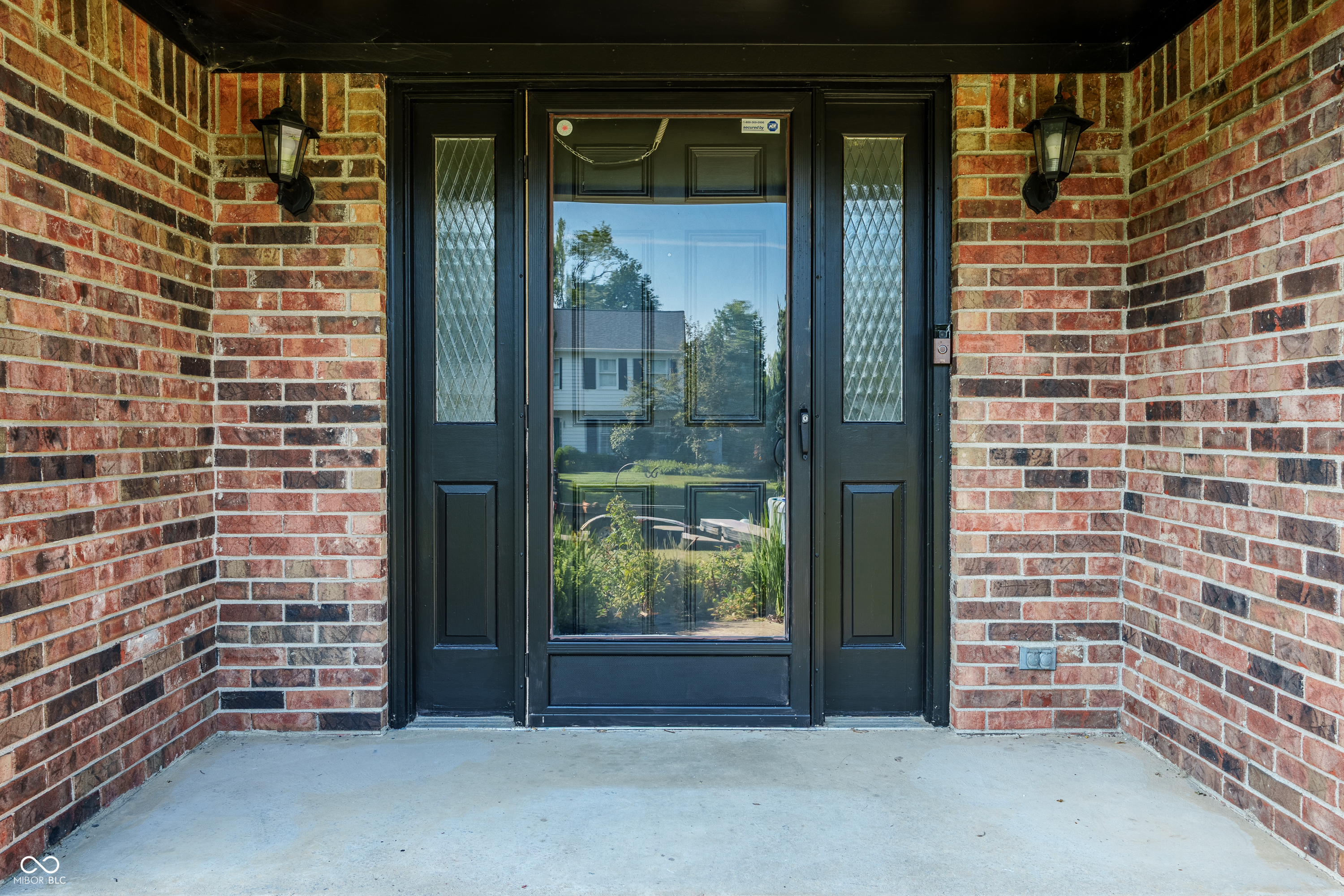 7313 Highburry Drive, Indianapolis, IN, 46256 photo 5 of 48