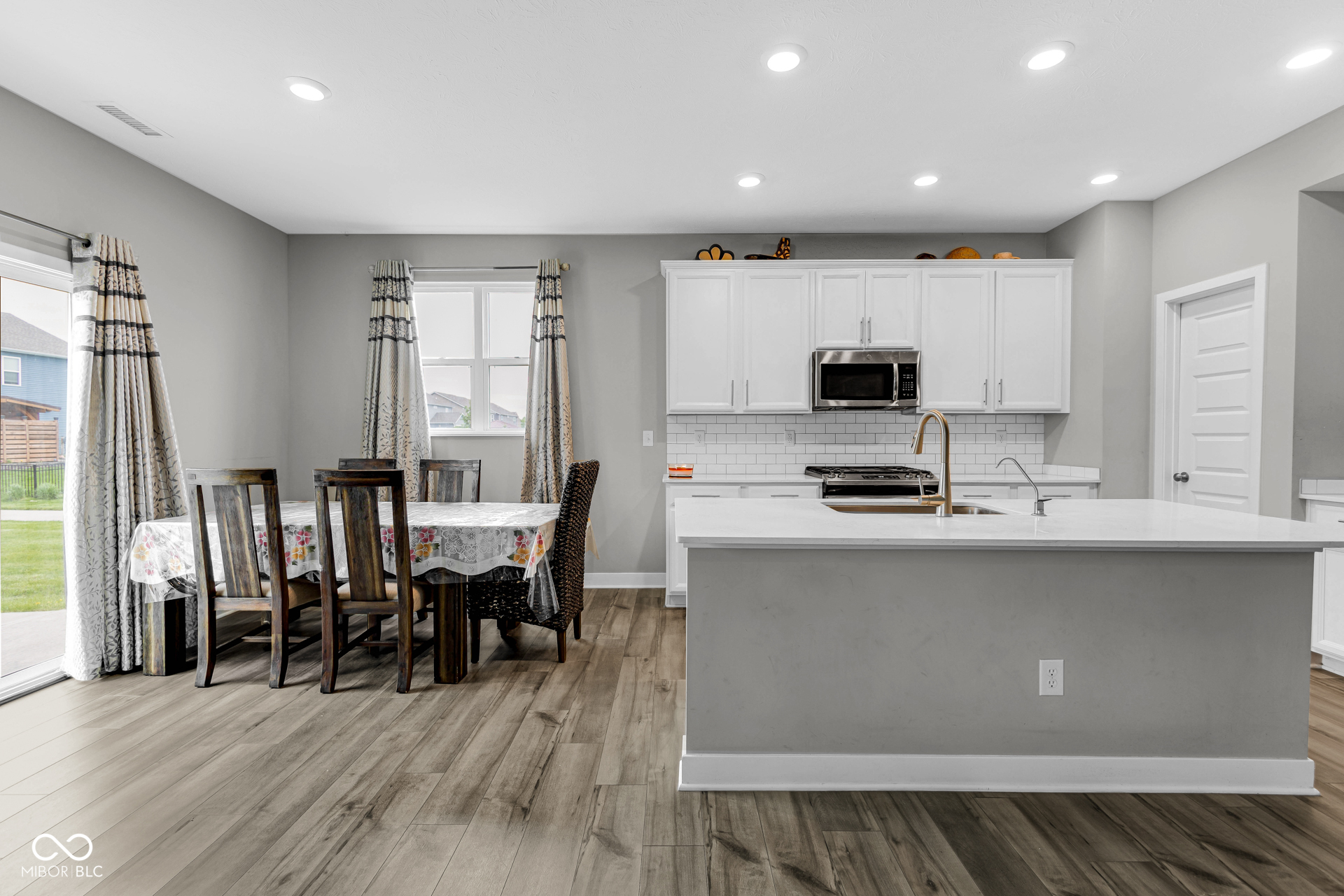8856 Boylan Place, Pendleton, IN, 46064 photo 5 of 38