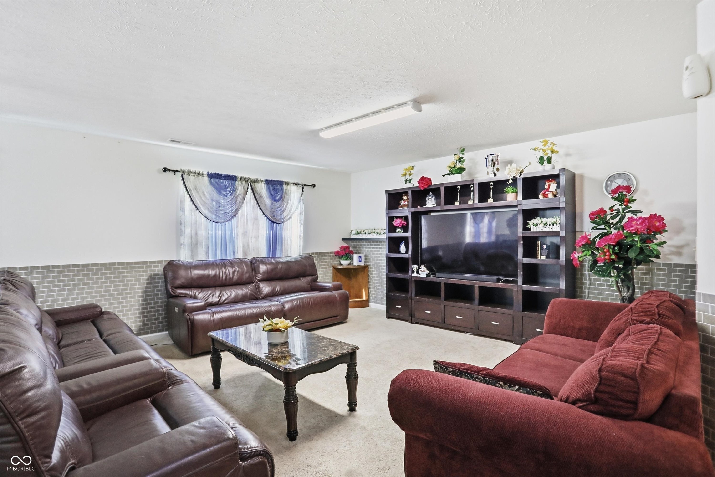953 Beal Way, Indianapolis, IN, 46217 photo 5 of 32