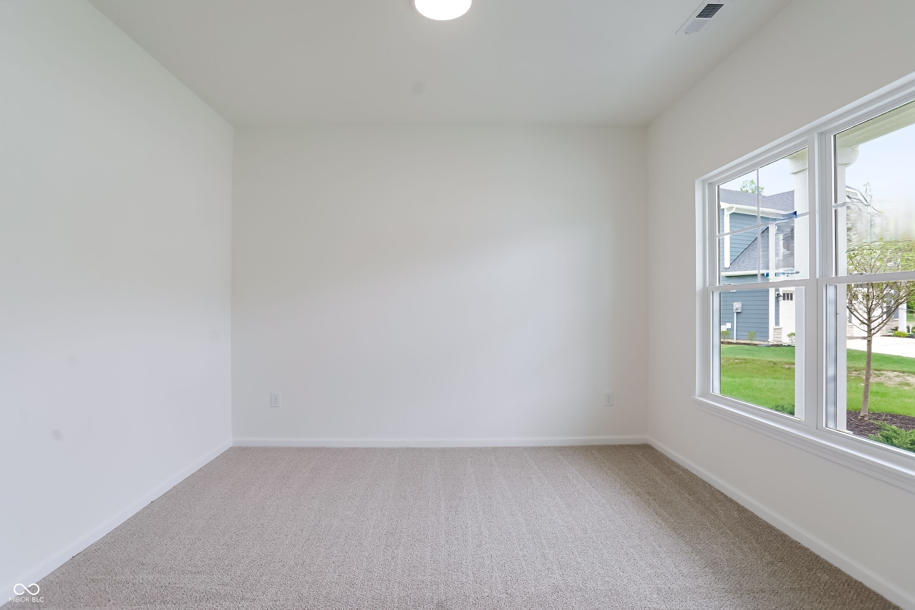 8609 Meadowlands Court, Plainfield, IN, 46168 photo 5 of 40