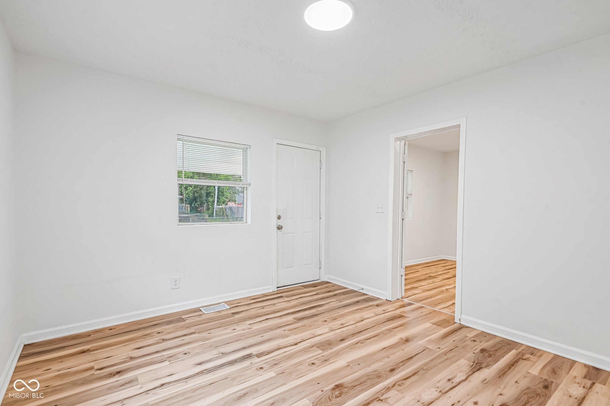 3118 W 9th Street, Indianapolis, IN, 46222 photo 5 of 29