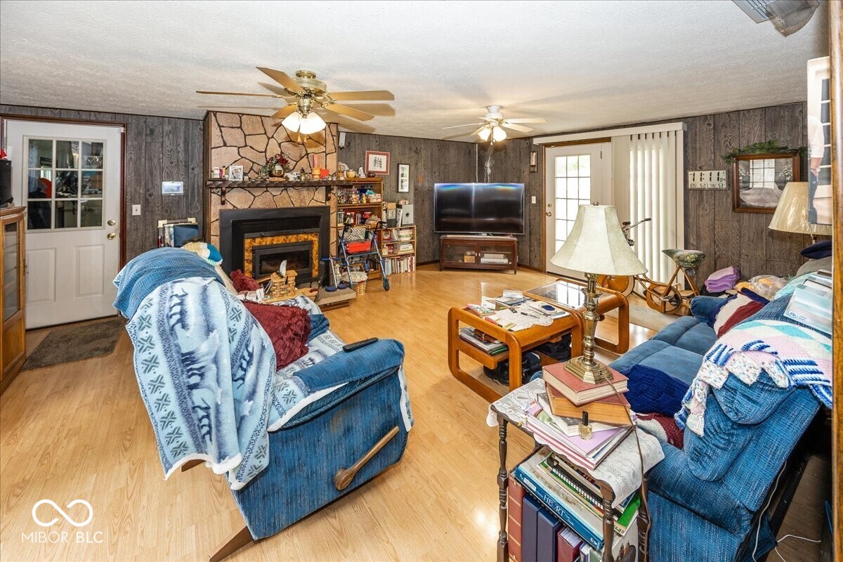 11151 Monroe Court, Indianapolis, IN, 46229 photo 5 of 24