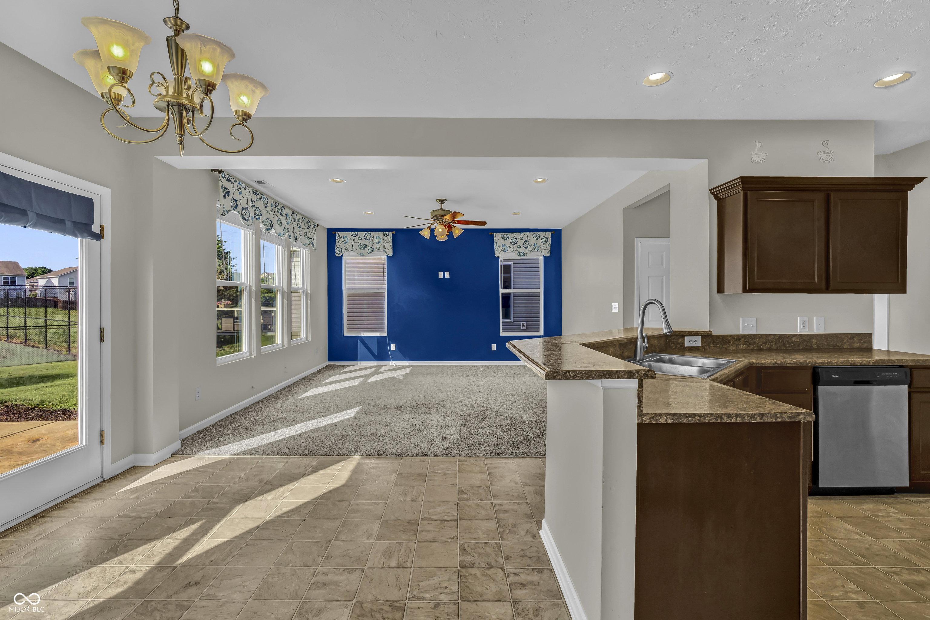 2273 Shadow Bend Drive, Columbus, IN, 47201 photo 5 of 45
