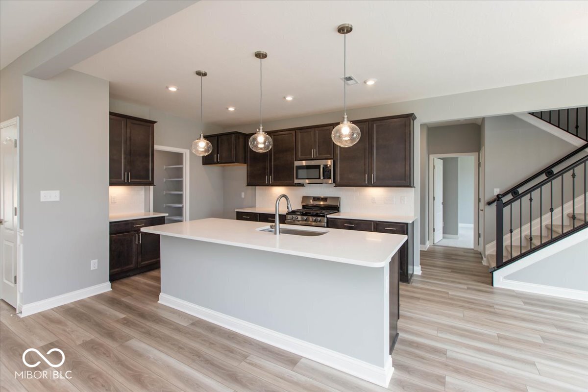 9557 Hemingway Drive, Indianapolis, IN, 46239 photo 5 of 41