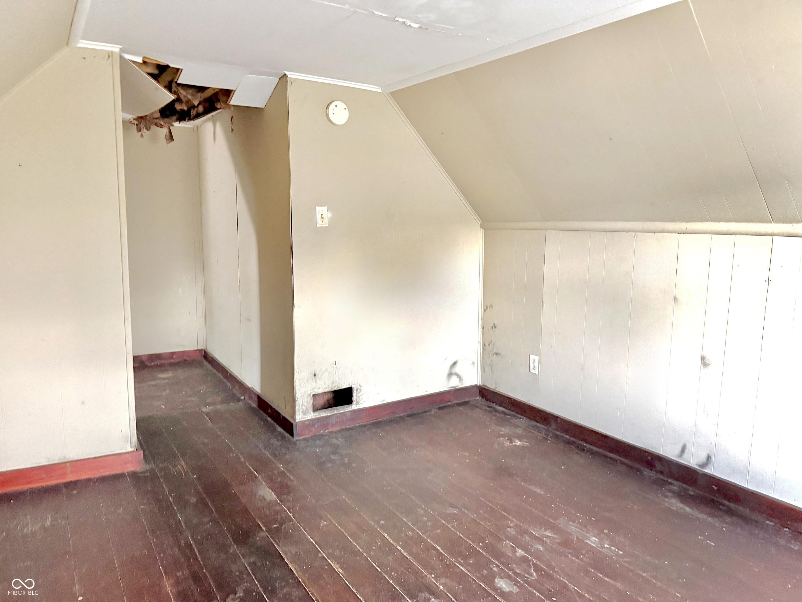 710 Miller Avenue, Shelbyville, IN, 46176 photo 5 of 51