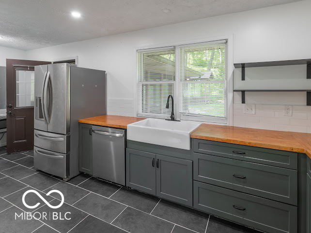 2449 Cartersburg Road, Danville, IN, 46122 photo 5 of 42