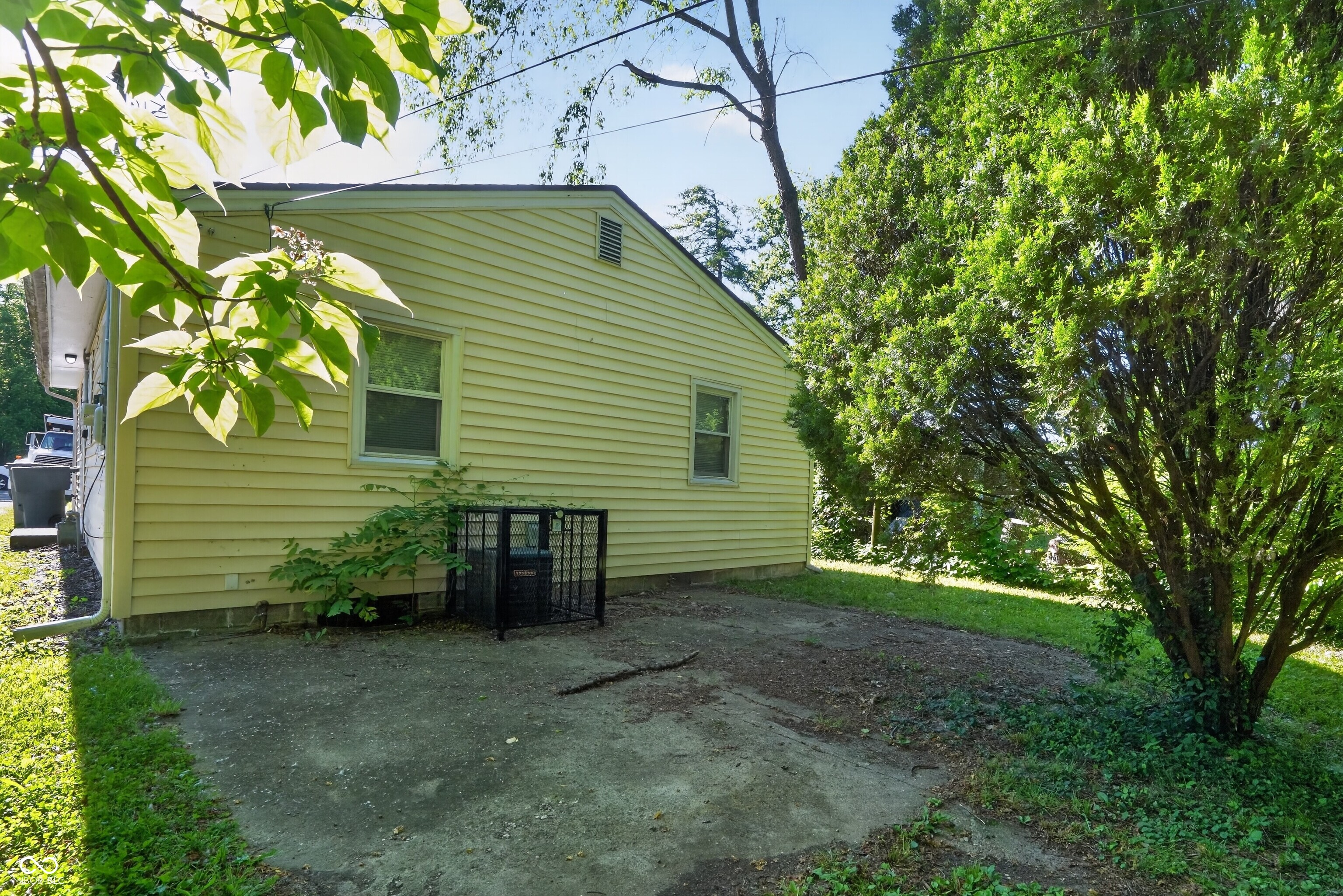 3842 N Butler Avenue, Indianapolis, IN, 46226 photo 5 of 31