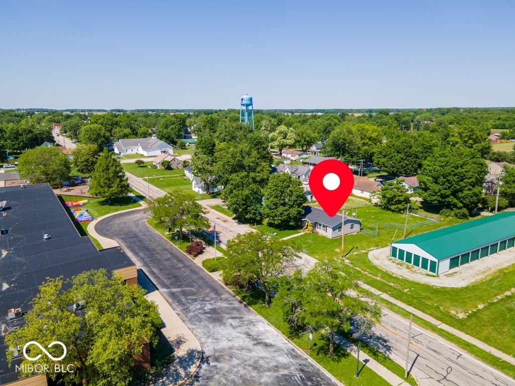 503 S 1st Street, Van Buren, IN, 46991 photo 5 of 28