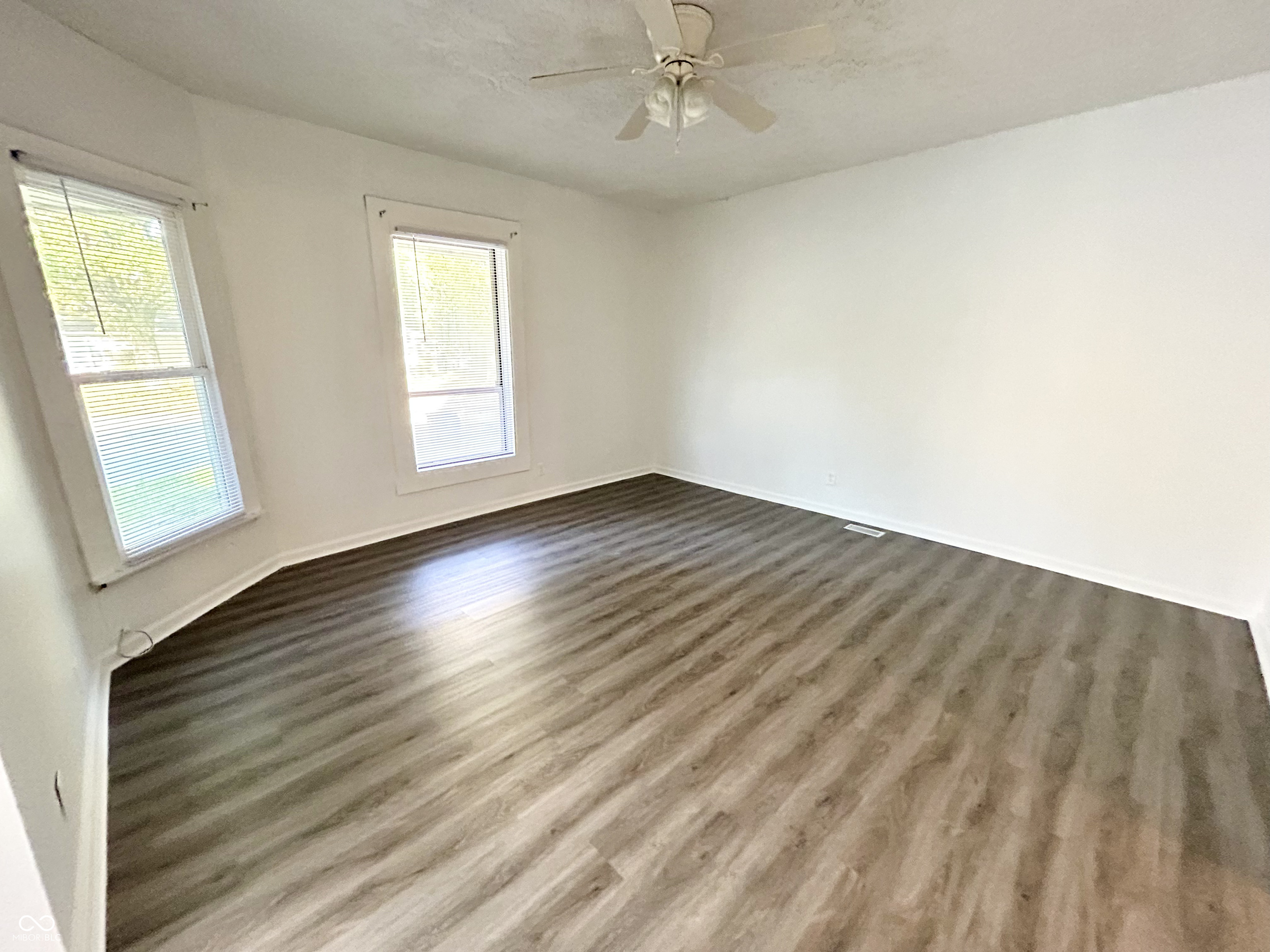 307 N Arlington Avenue, Indianapolis, IN, 46219 photo 5 of 39