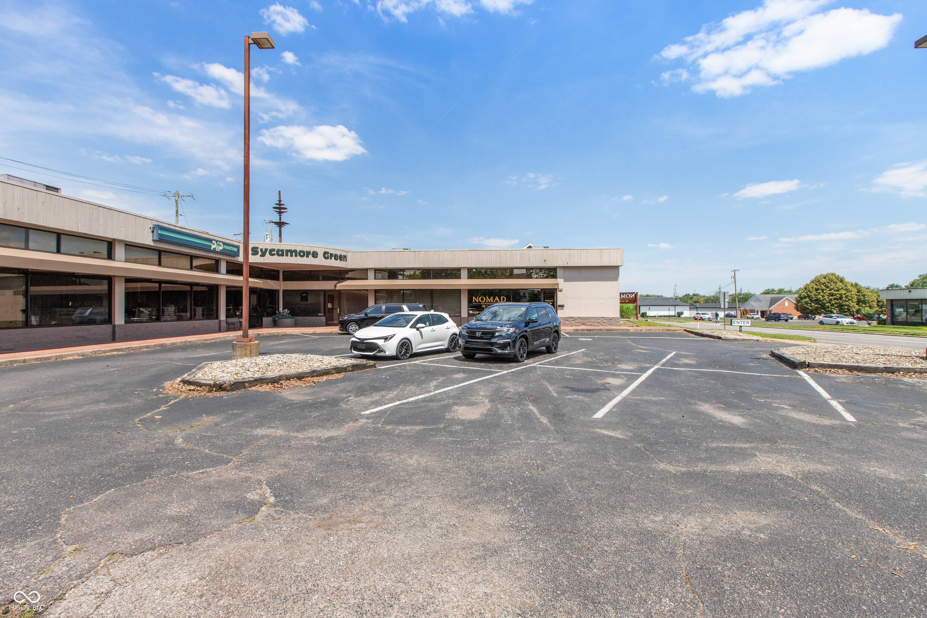 808 3rd Street, Columbus, IN, 47201 photo 5 of 9