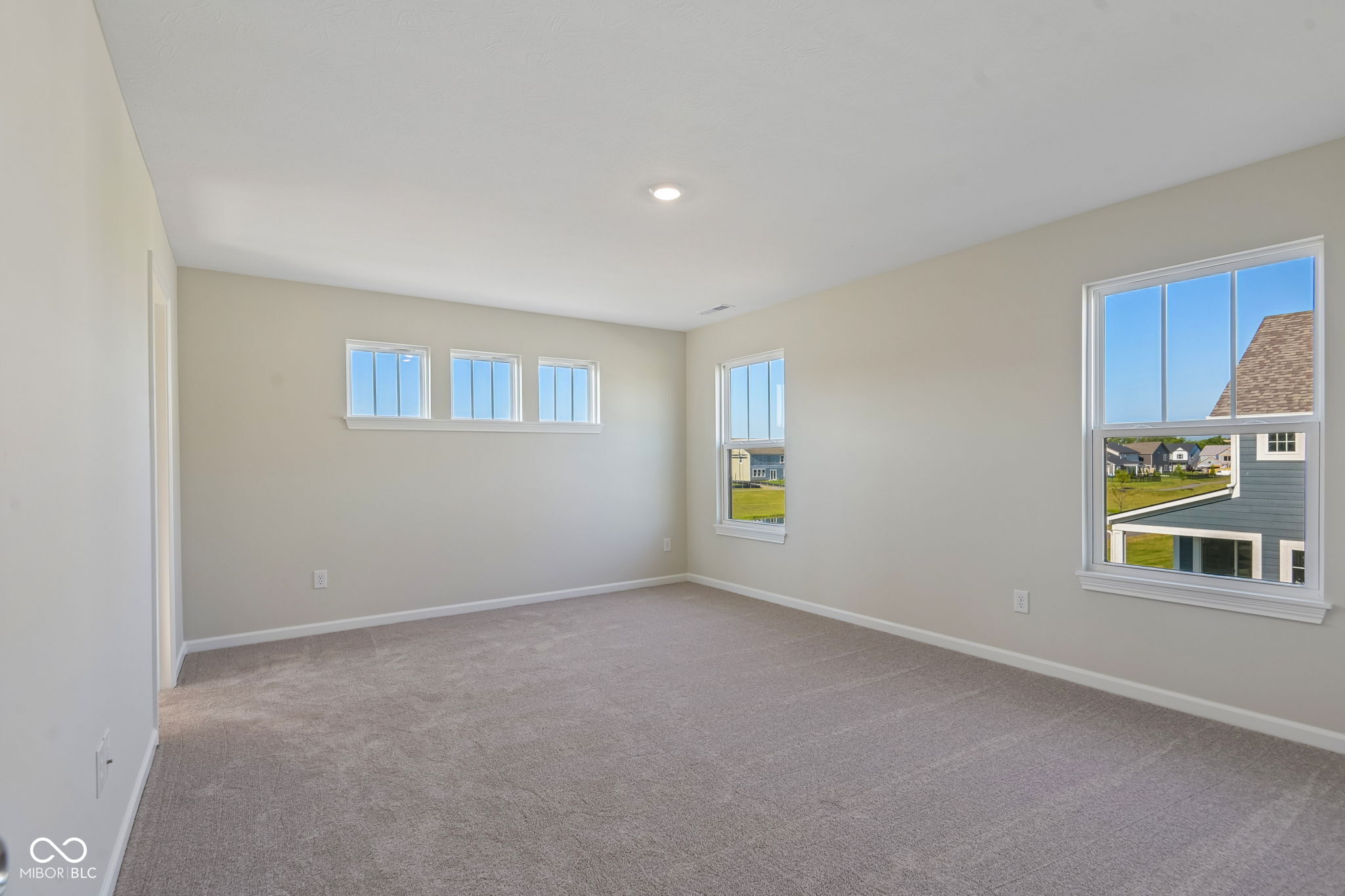 5619 Arcade Boulevard, McCordsville, IN, 46055 photo 5 of 47