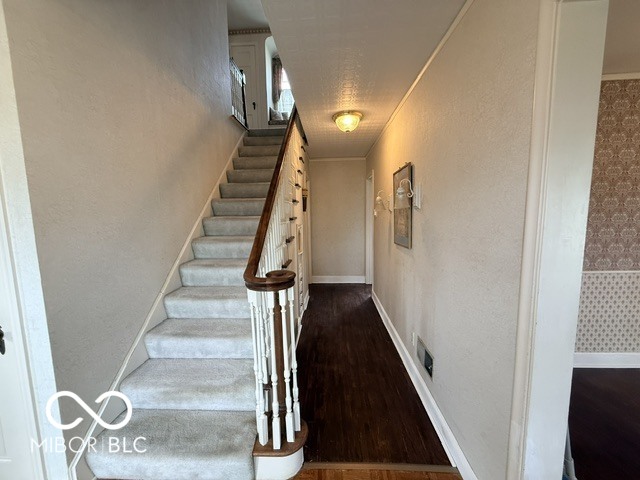 824 W 5th Street, Seymour, IN, 47274 photo 5 of 56