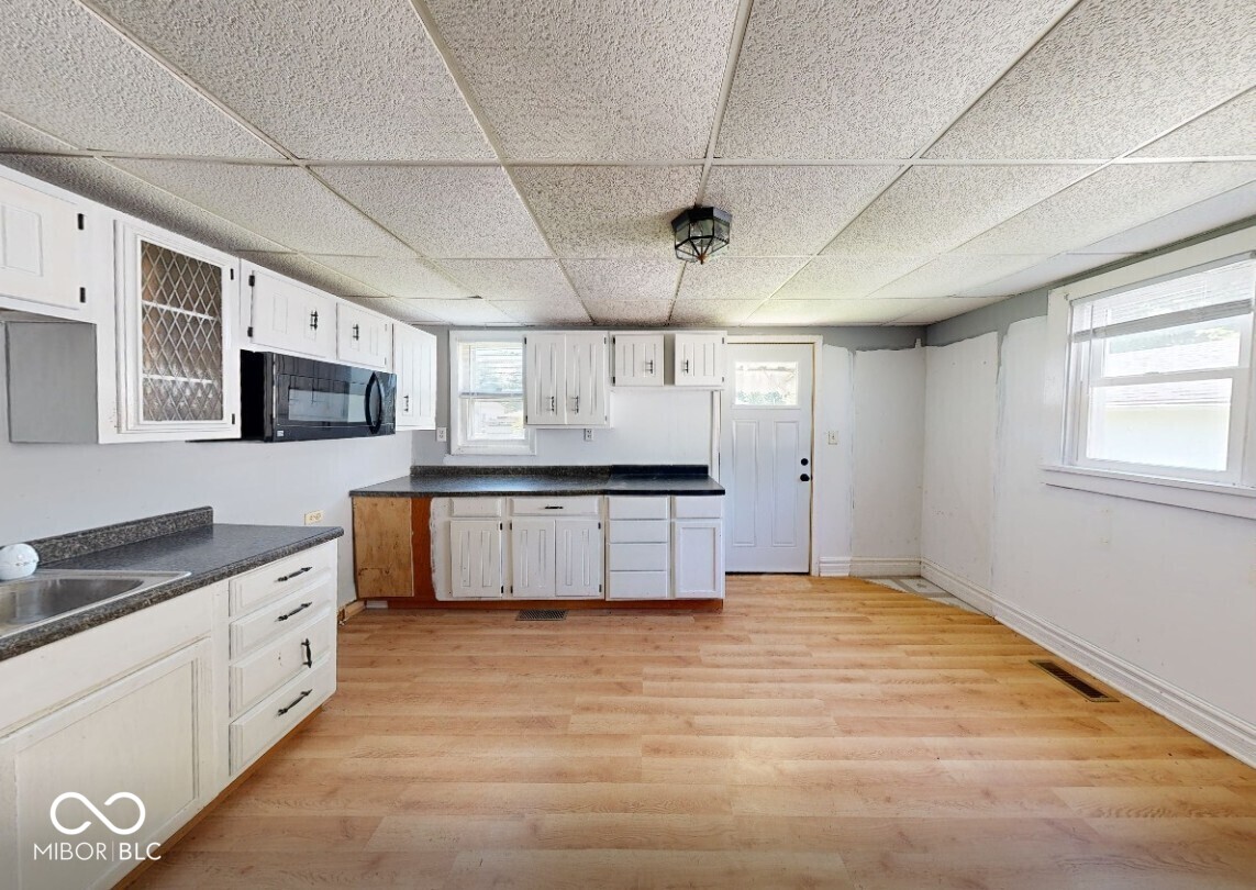 1317 Cottage Avenue, Middletown, IN, 47356 photo 5 of 30