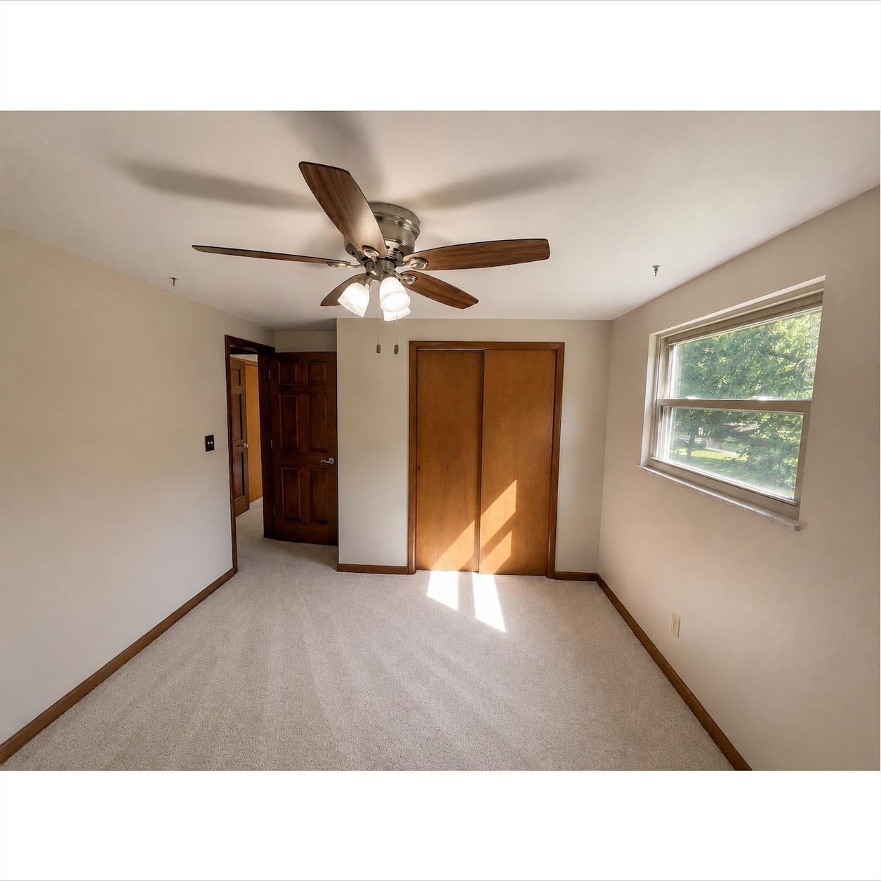 7855 Bluff Road, Indianapolis, IN, 46217 photo 5 of 20