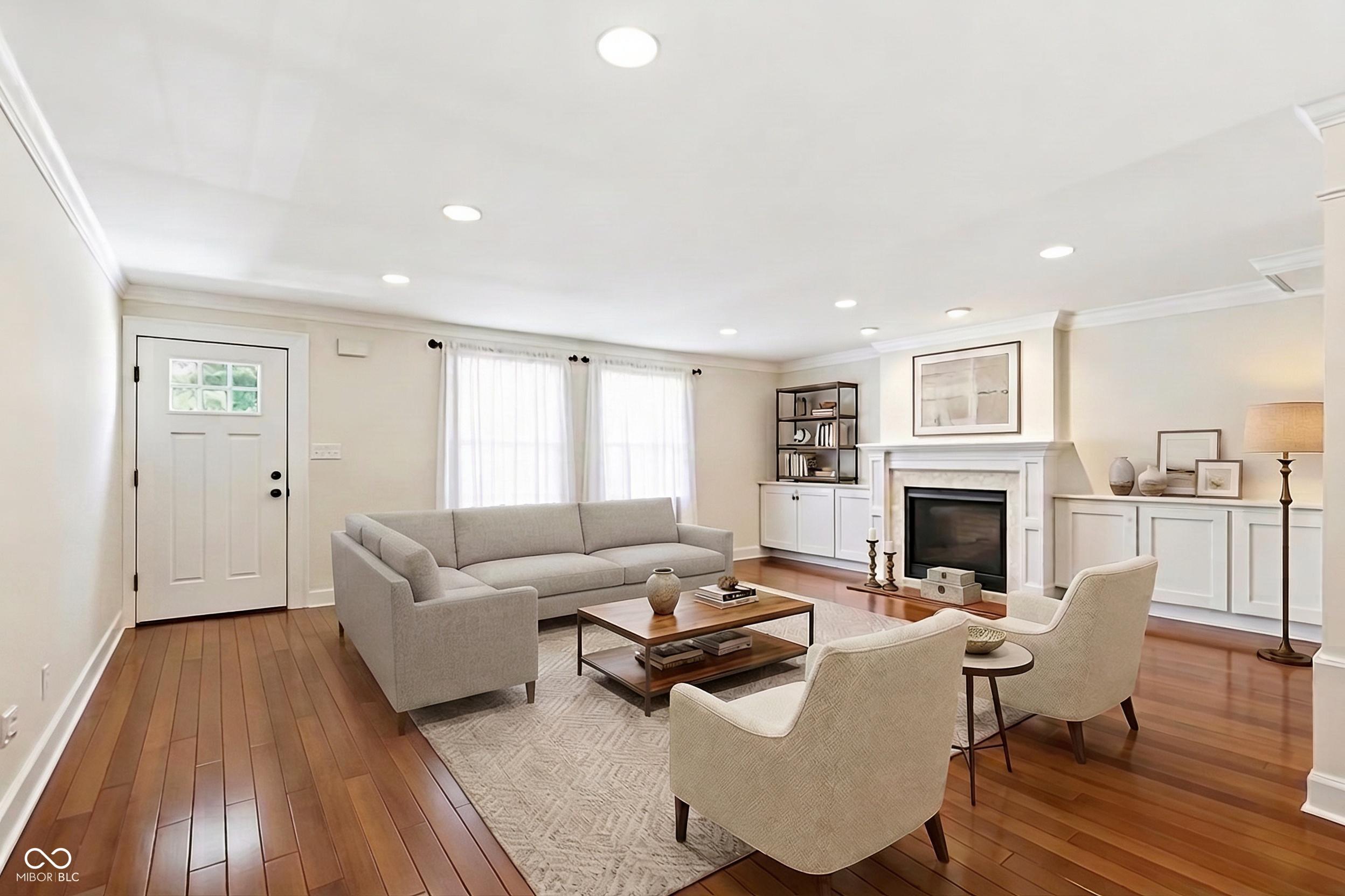 810 W Pine Street, Zionsville, IN, 46077 photo 5 of 65