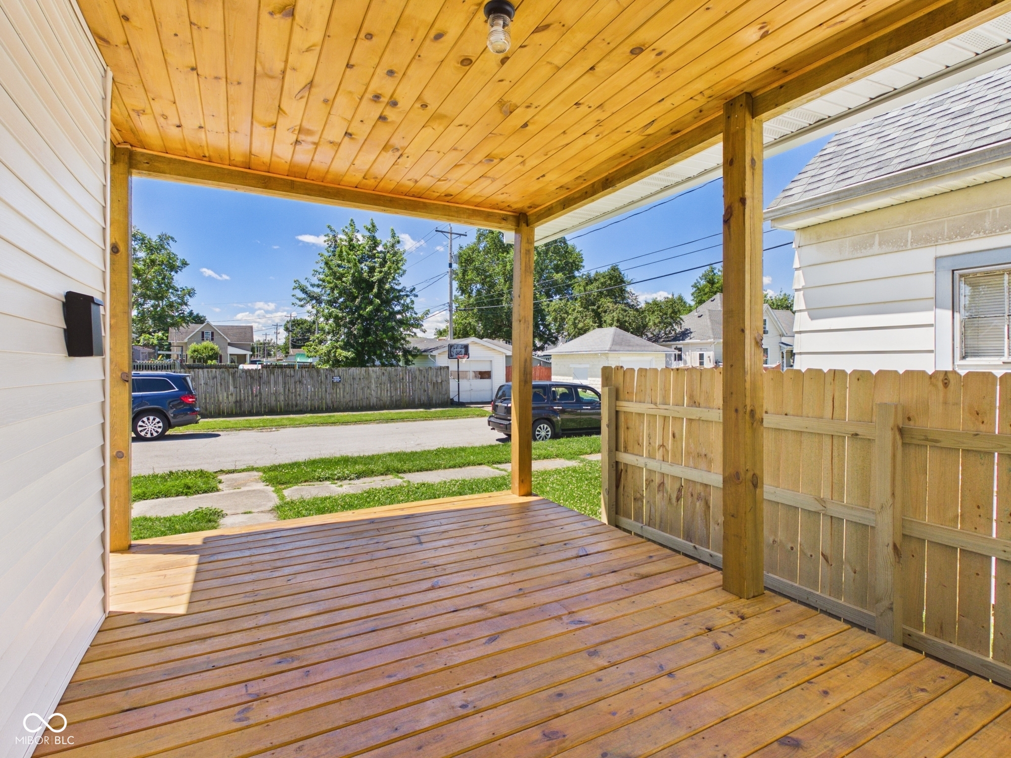 1518 S G Street, Elwood, IN, 46036 photo 5 of 25