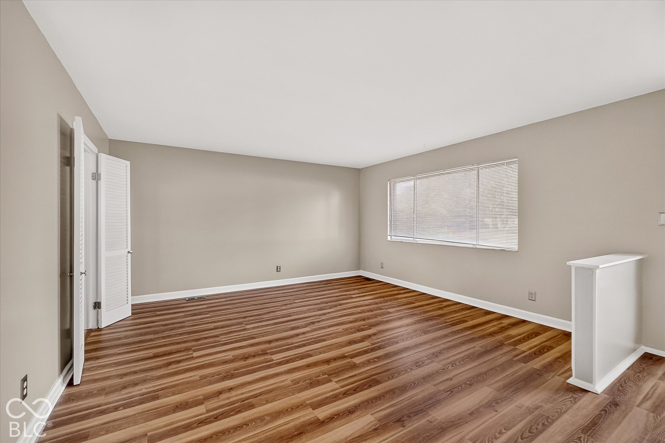 2733 Mercury Court, Indianapolis, IN, 46229 photo 5 of 31